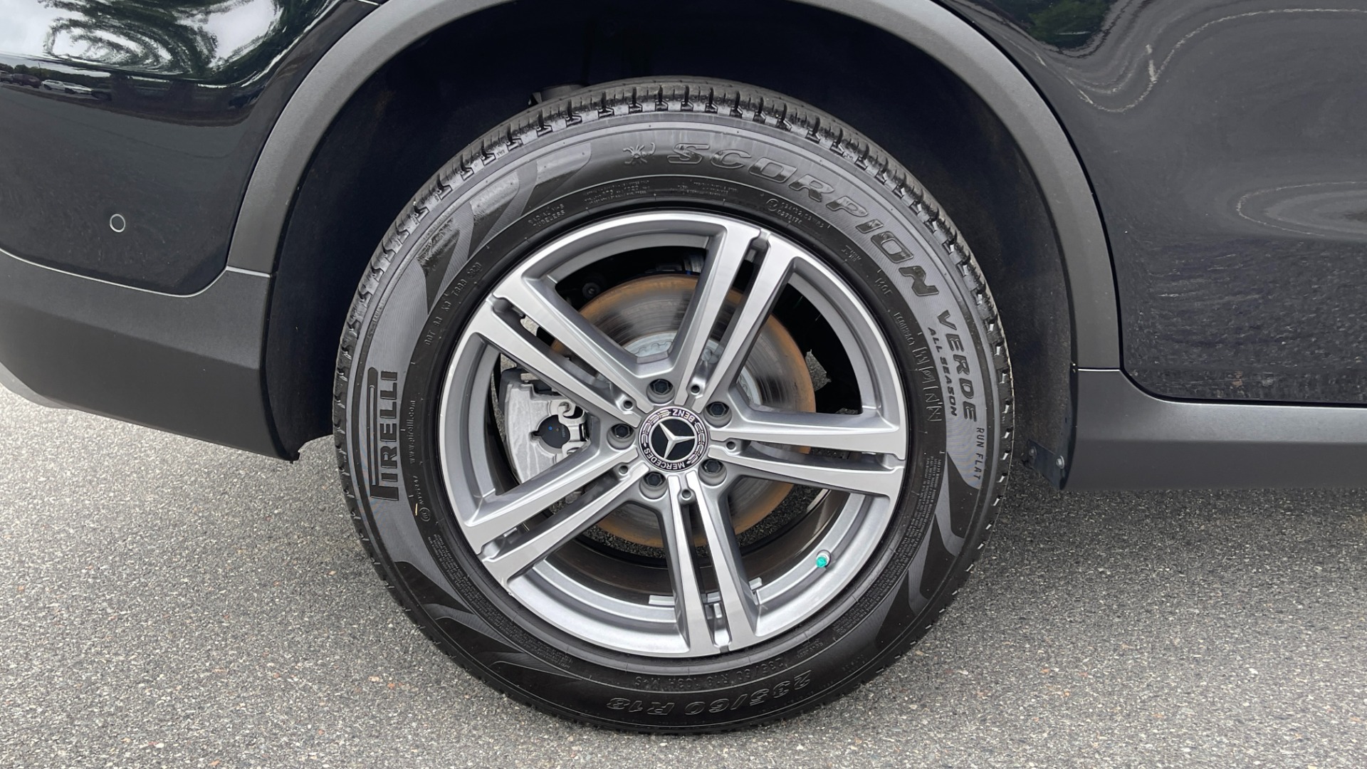 Used 2021 Mercedes-Benz GLC GLC 300 / 4MATIC / DASHCAM / PANORAMIC ROOF / WIRELESS CHARING / PREMIUM for sale $44,995 at Formula Imports in Charlotte NC 28227 42
