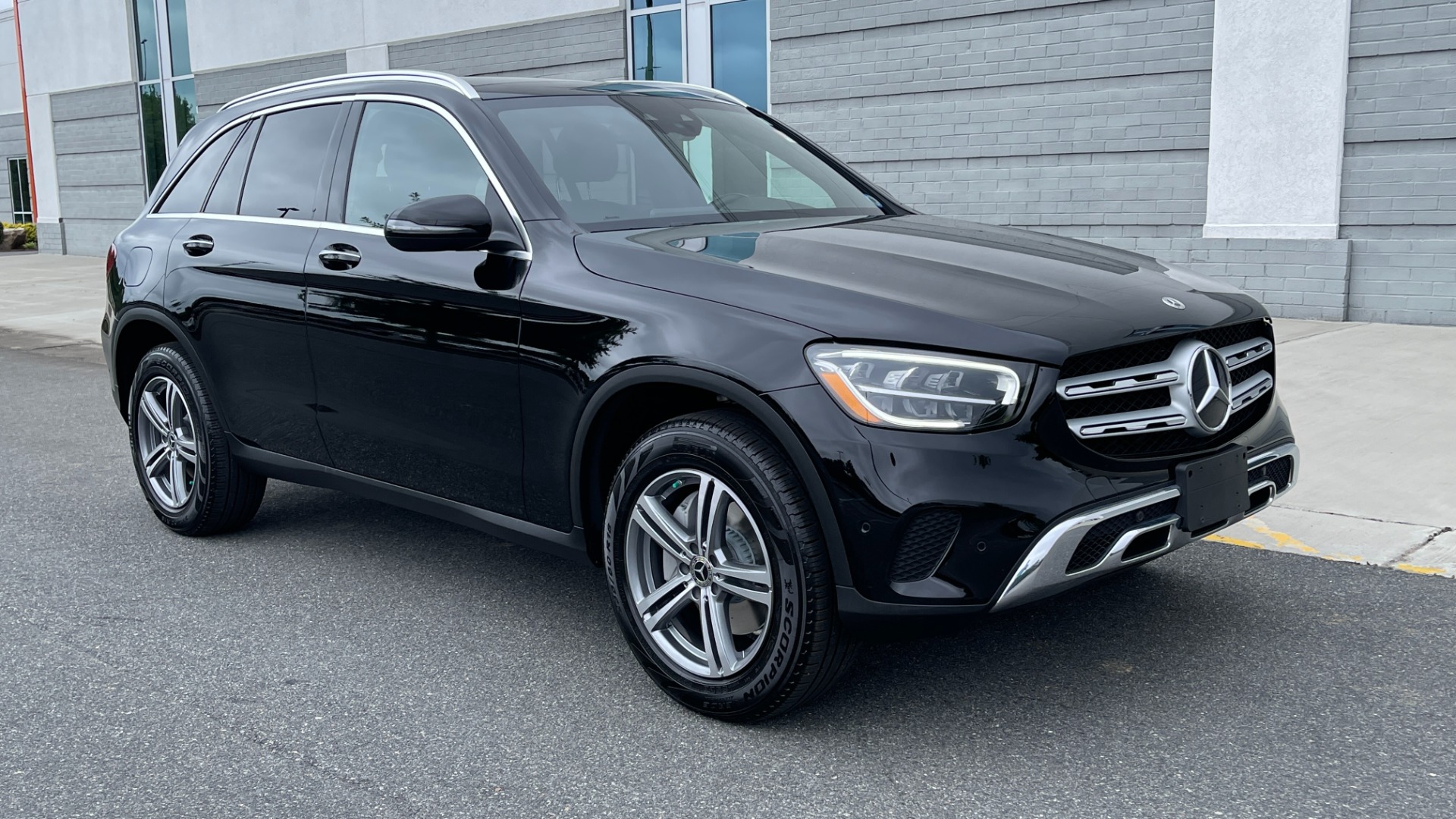 Used 2021 Mercedes-Benz GLC GLC 300 / 4MATIC / DASHCAM / PANORAMIC ROOF / WIRELESS CHARING / PREMIUM for sale $44,995 at Formula Imports in Charlotte NC 28227 8