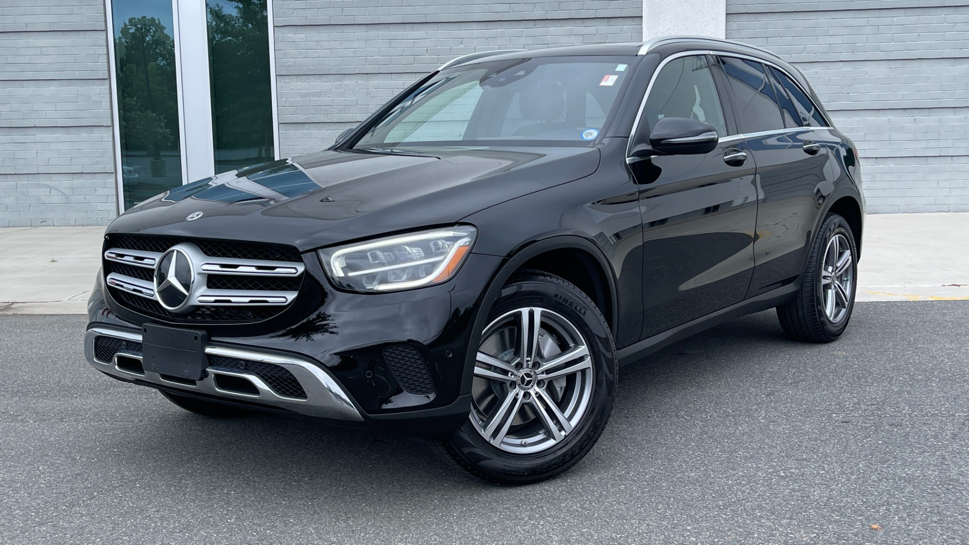 Used 2021 Mercedes-Benz GLC GLC 300 / 4MATIC / DASHCAM / PANORAMIC ROOF / WIRELESS CHARING / PREMIUM for sale $44,995 at Formula Imports in Charlotte NC 28227 1