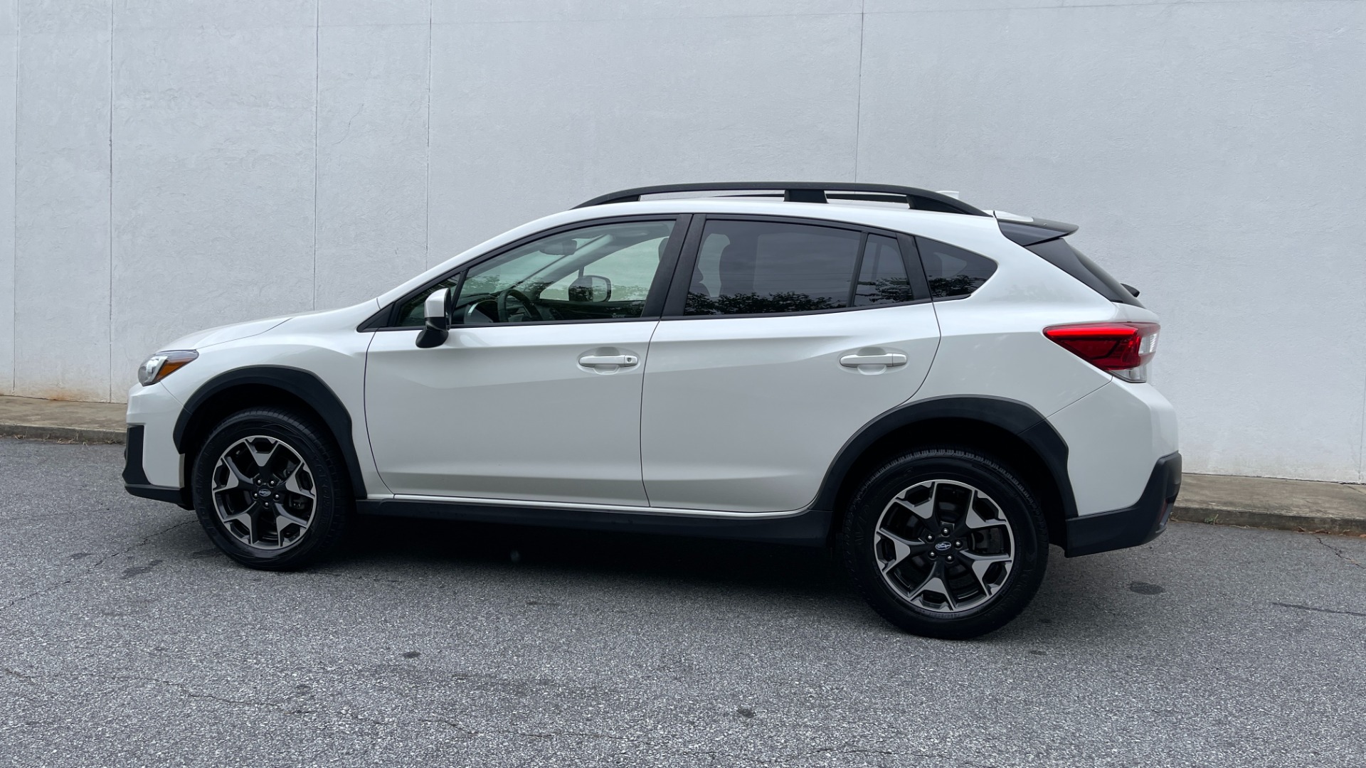 Used 2019 Subaru Crosstrek PREMIUM / MOONROOF / BLINDSPOT / POPULAR PACKAGE for sale Sold at Formula Imports in Charlotte NC 28227 3