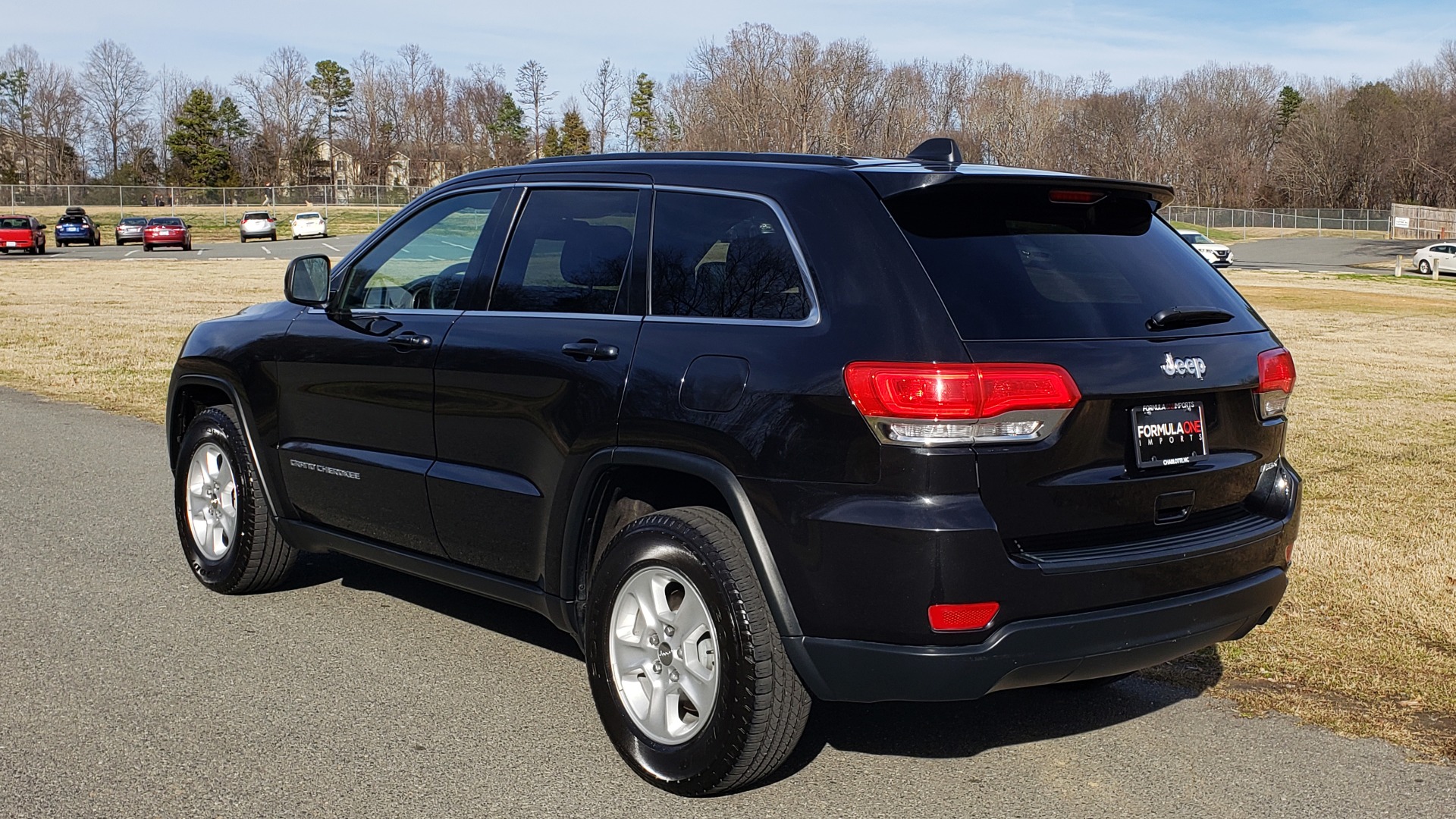 Used 2015 Jeep GRAND CHEROKEE LAREDO / 4X2 / 3.6L V6 / AUTO / 17IN WHEELS for sale Sold at Formula Imports in Charlotte NC 28227 3