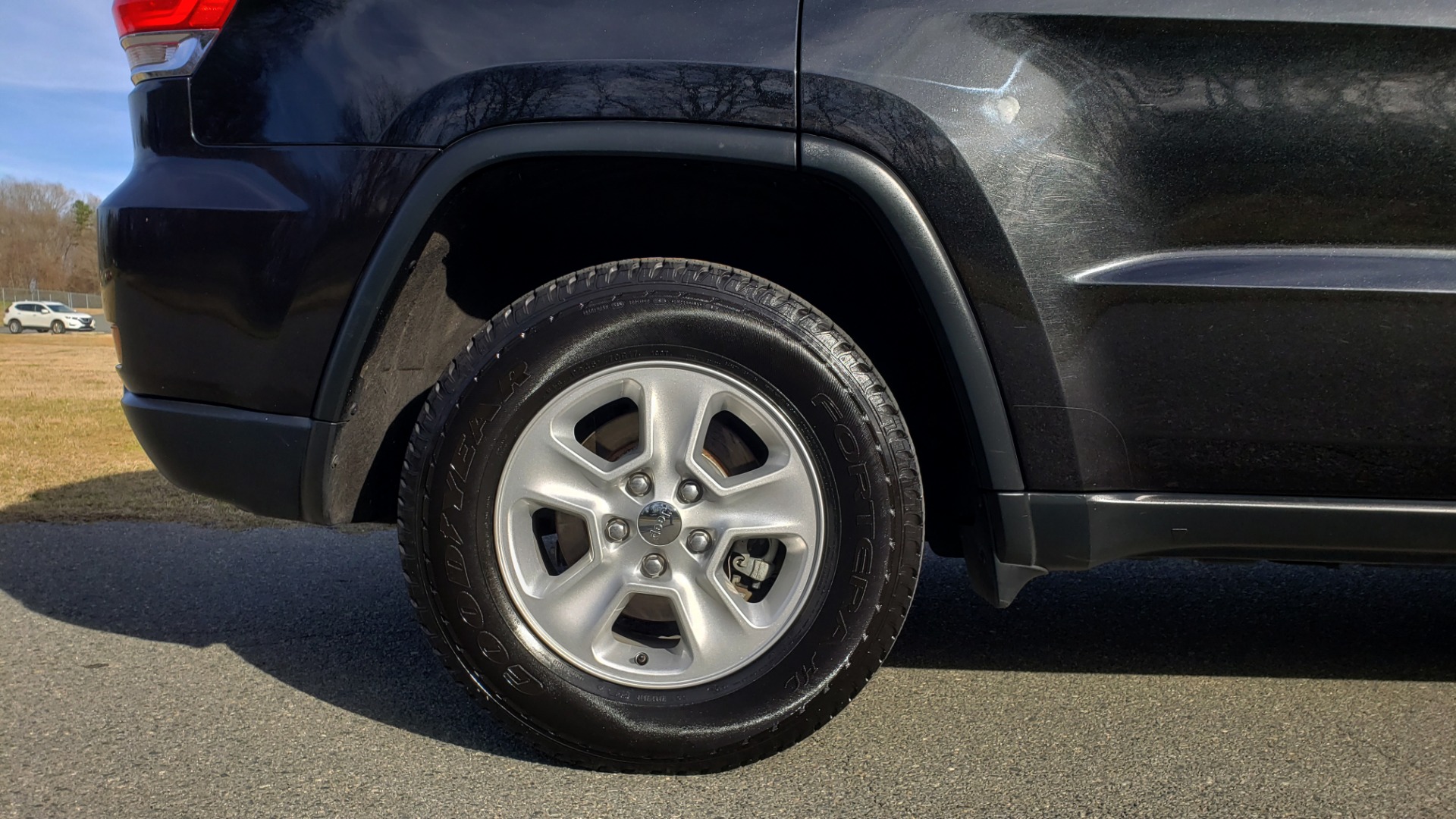Used 2015 Jeep GRAND CHEROKEE LAREDO / 4X2 / 3.6L V6 / AUTO / 17IN WHEELS for sale Sold at Formula Imports in Charlotte NC 28227 62