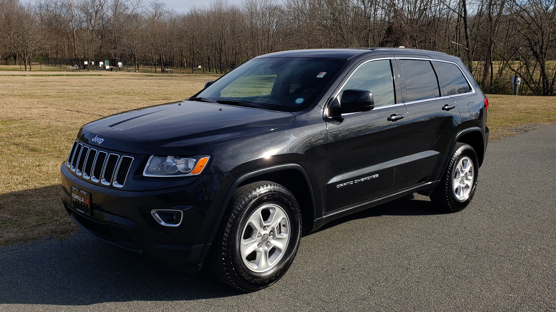 Used 2015 Jeep GRAND CHEROKEE LAREDO / 4X2 / 3.6L V6 / AUTO / 17IN WHEELS for sale Sold at Formula Imports in Charlotte NC 28227 1