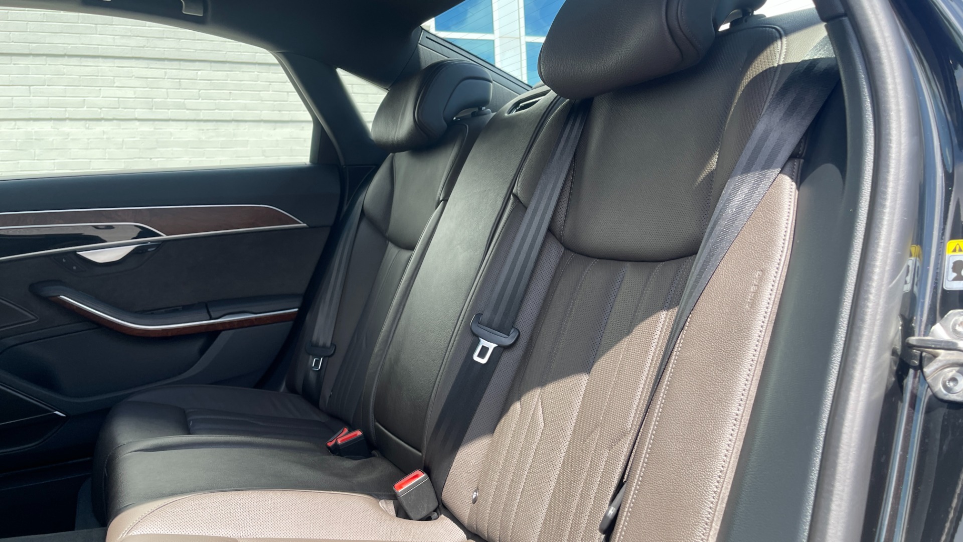Used 2019 Audi A8L 20IN WHEELS / DRIVER ASSIST / COLD WEATHER / EXECUTIVE PACKAGE for sale Sold at Formula Imports in Charlotte NC 28227 18