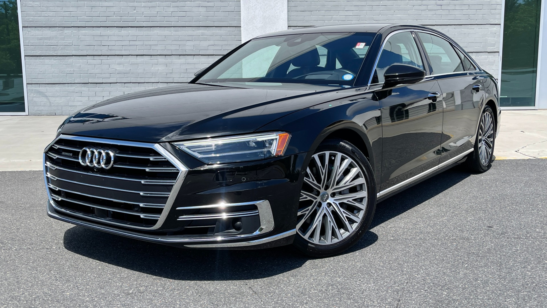 Used 2019 Audi A8L 20IN WHEELS / DRIVER ASSIST / COLD WEATHER / EXECUTIVE PACKAGE for sale Sold at Formula Imports in Charlotte NC 28227 29