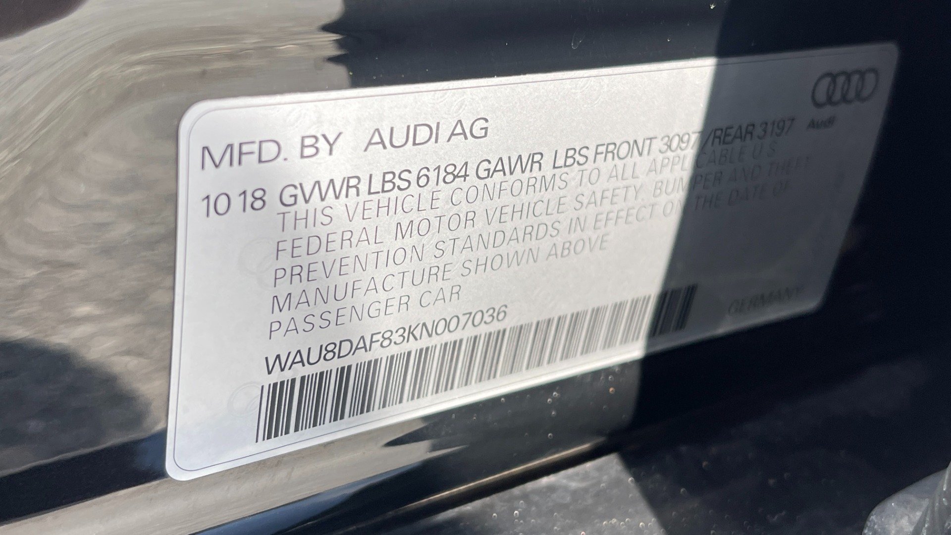 Used 2019 Audi A8L 20IN WHEELS / DRIVER ASSIST / COLD WEATHER / EXECUTIVE PACKAGE for sale Sold at Formula Imports in Charlotte NC 28227 44