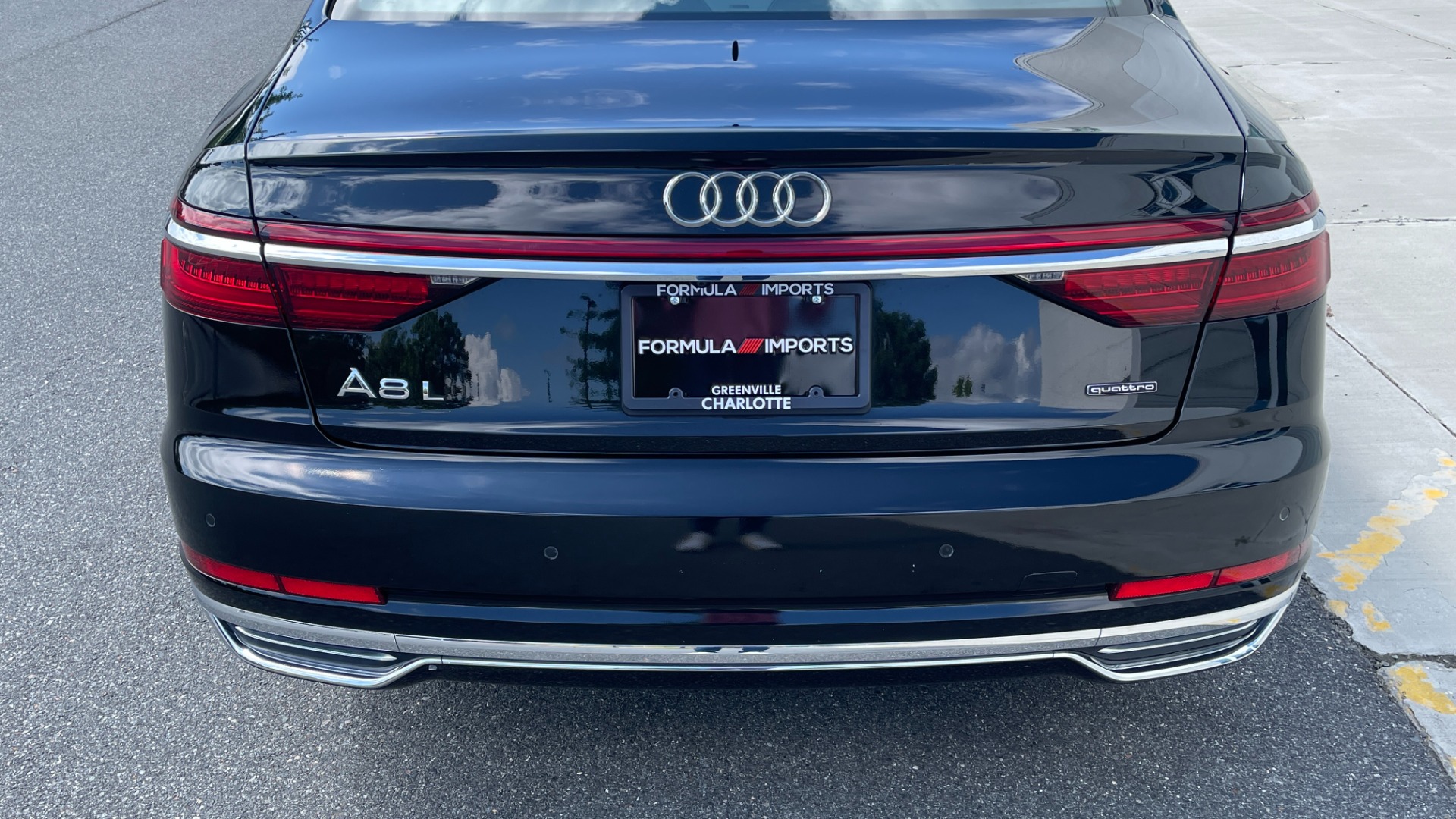 Used 2019 Audi A8L 20IN WHEELS / DRIVER ASSIST / COLD WEATHER / EXECUTIVE PACKAGE for sale Sold at Formula Imports in Charlotte NC 28227 8