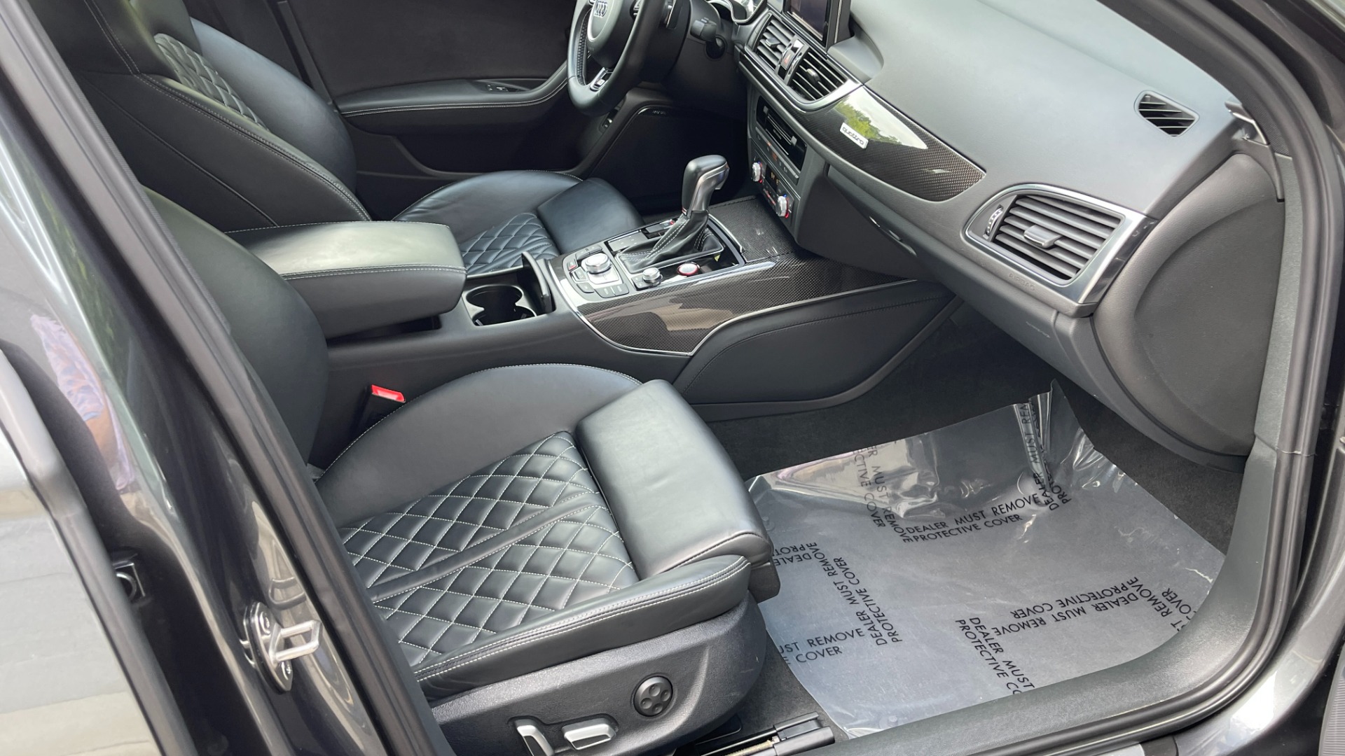 Used 2018 Audi S6 PRESTIGE / S SPORT / BLACK OPTIC / 4.0L V8 TURBO / COLD WEATHER PACKAGE for sale Sold at Formula Imports in Charlotte NC 28227 17