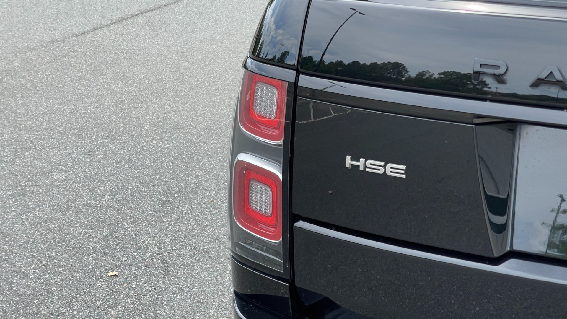 Used 2019 Land Rover Range Rover HSE / DRIVE PACK / WOOD STEERING / PIANO BLACK TRIM for sale Sold at Formula Imports in Charlotte NC 28227 24