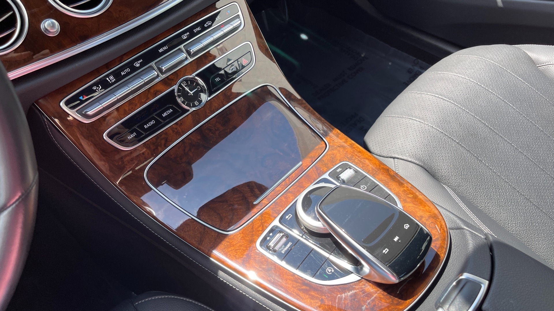 Used 2019 Mercedes-Benz E-Class E300 / 4MATIC / BURMESTER SOUND / PREMIUM PACKAGE / BLIND SPOT ASSIST for sale Sold at Formula Imports in Charlotte NC 28227 24