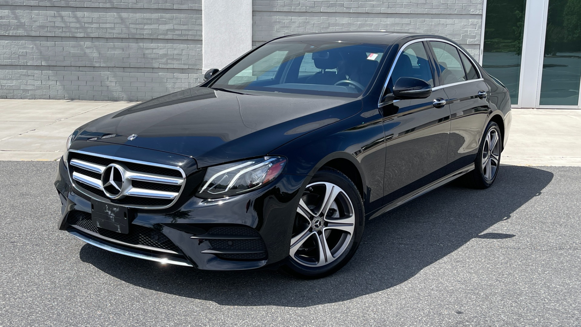Used 2019 Mercedes-Benz E-Class E300 / 4MATIC / BURMESTER SOUND / PREMIUM PACKAGE / BLIND SPOT ASSIST for sale Sold at Formula Imports in Charlotte NC 28227 44