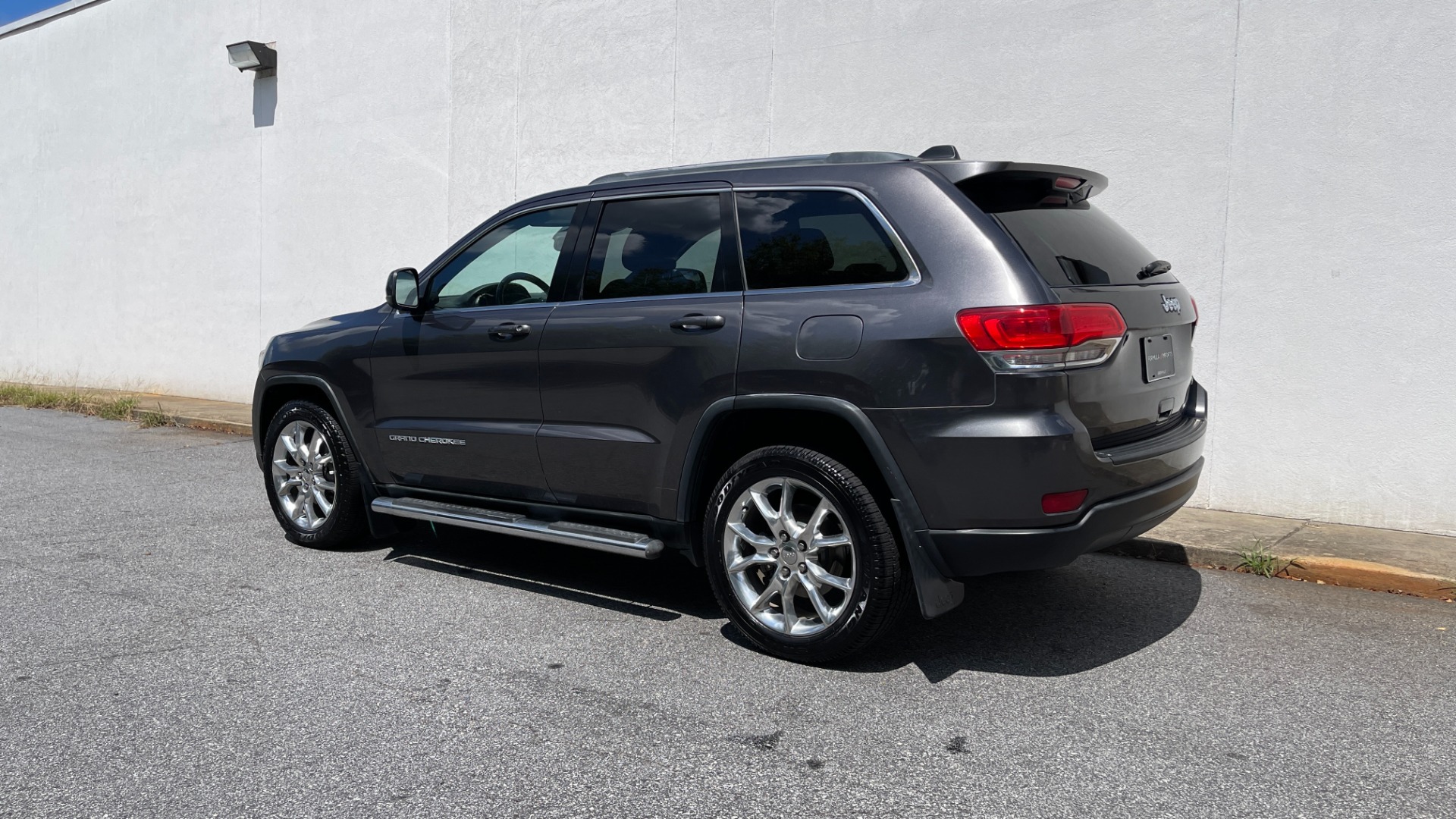 Used 2014 Jeep Grand Cherokee Laredo for sale Sold at Formula Imports in Charlotte NC 28227 5