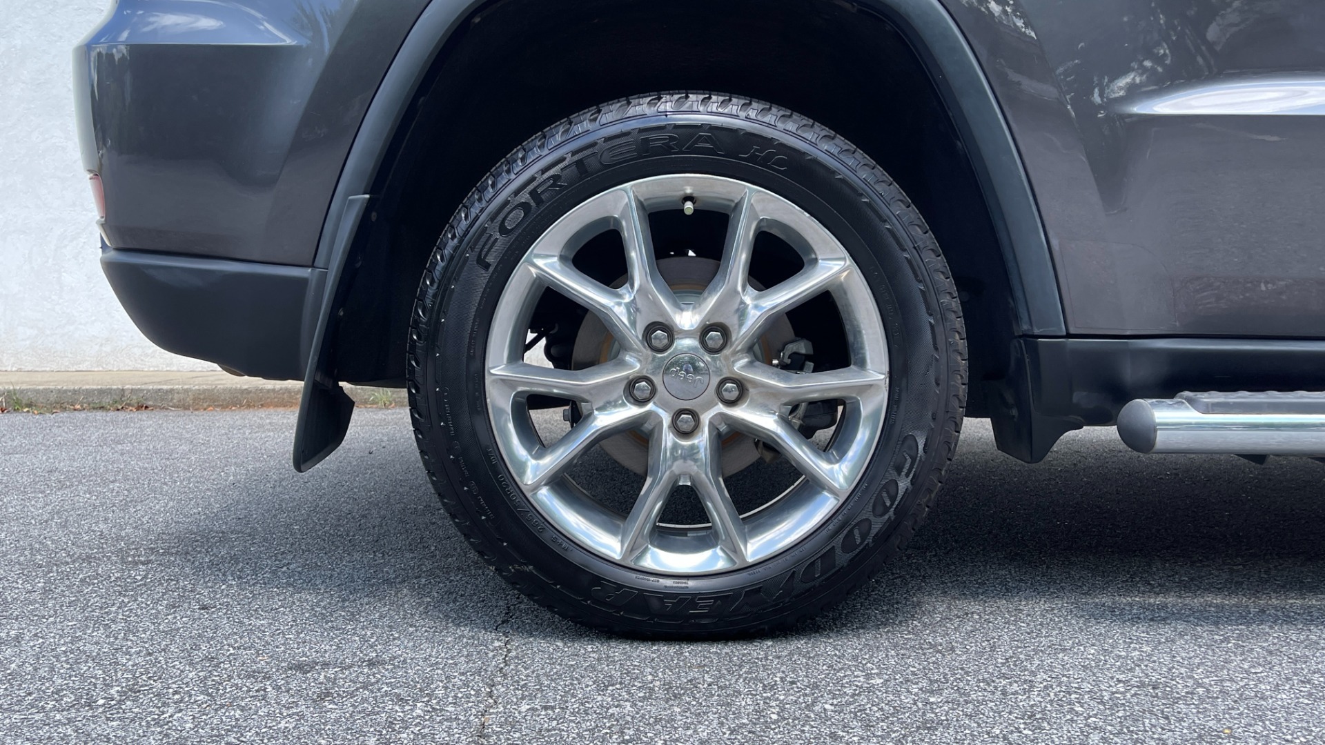 Used 2014 Jeep Grand Cherokee Laredo for sale Sold at Formula Imports in Charlotte NC 28227 51