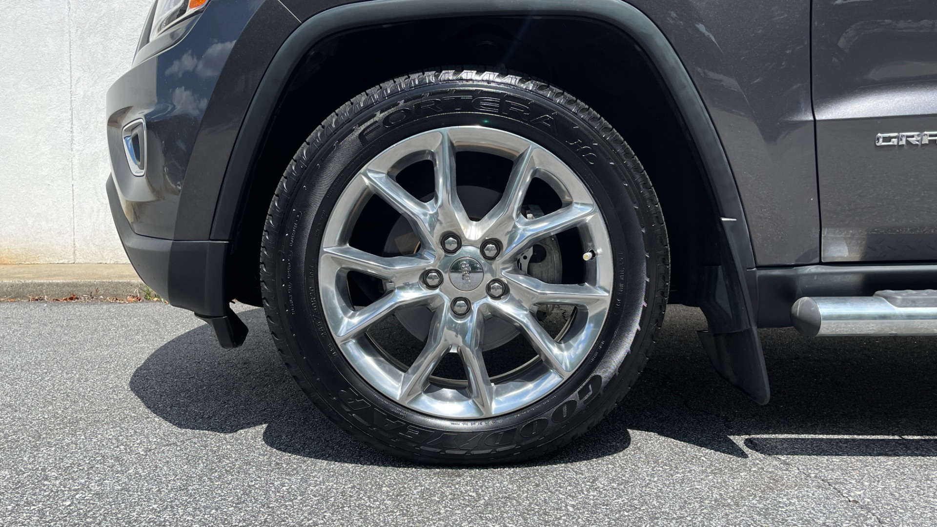 Used 2014 Jeep Grand Cherokee Laredo for sale Sold at Formula Imports in Charlotte NC 28227 53