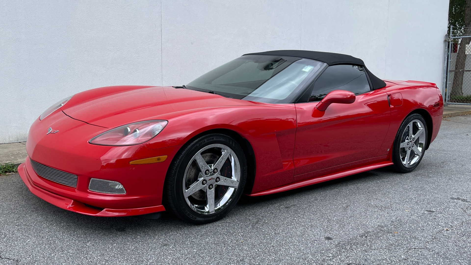 Used 2007 Chevrolet Corvette CONVERTIBLE / CORSA EXHAUST / CHROME WHEELS / LEATHER / AUTOMATIC for sale Sold at Formula Imports in Charlotte NC 28227 4