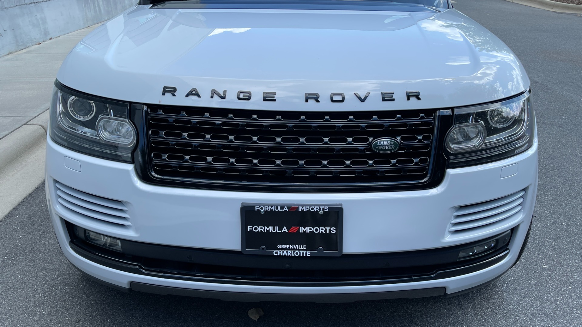 Used 2016 Land Rover Range Rover SUPERCHARGED / VOSSEN WHEELS / ADAPTIVE CRUISE / MERIDIAN SOUND / VISION AS for sale $49,995 at Formula Imports in Charlotte NC 28227 10