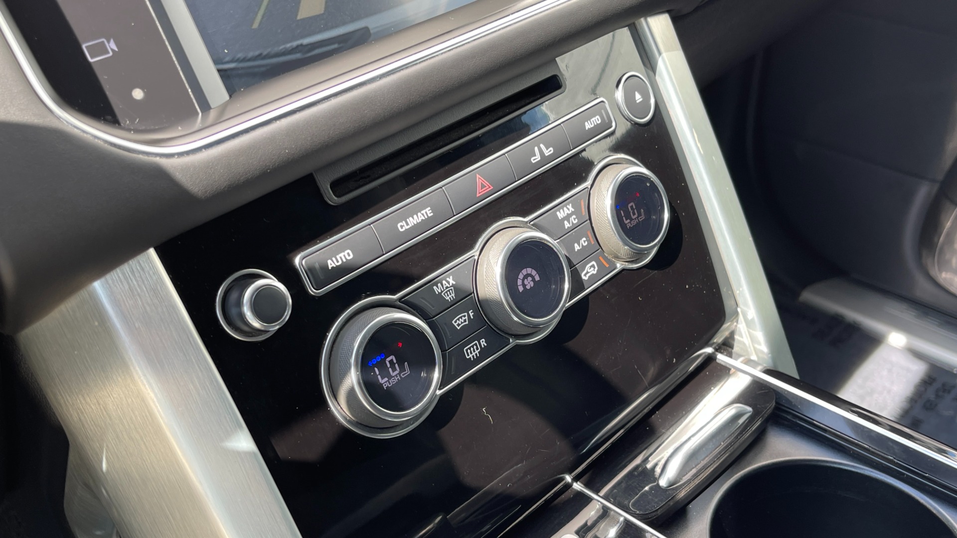 Used 2016 Land Rover Range Rover SUPERCHARGED / VOSSEN WHEELS / ADAPTIVE CRUISE / MERIDIAN SOUND / VISION AS for sale $49,995 at Formula Imports in Charlotte NC 28227 20
