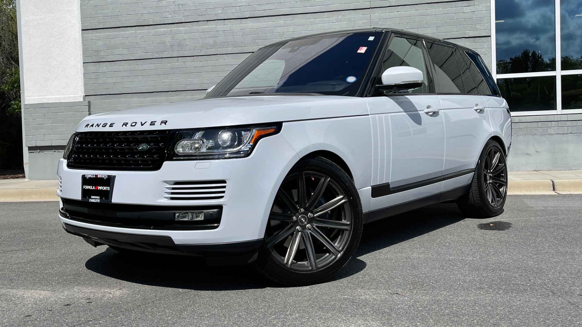 Used 2016 Land Rover Range Rover SUPERCHARGED / VOSSEN WHEELS / ADAPTIVE CRUISE / MERIDIAN SOUND / VISION AS for sale $49,995 at Formula Imports in Charlotte NC 28227 40