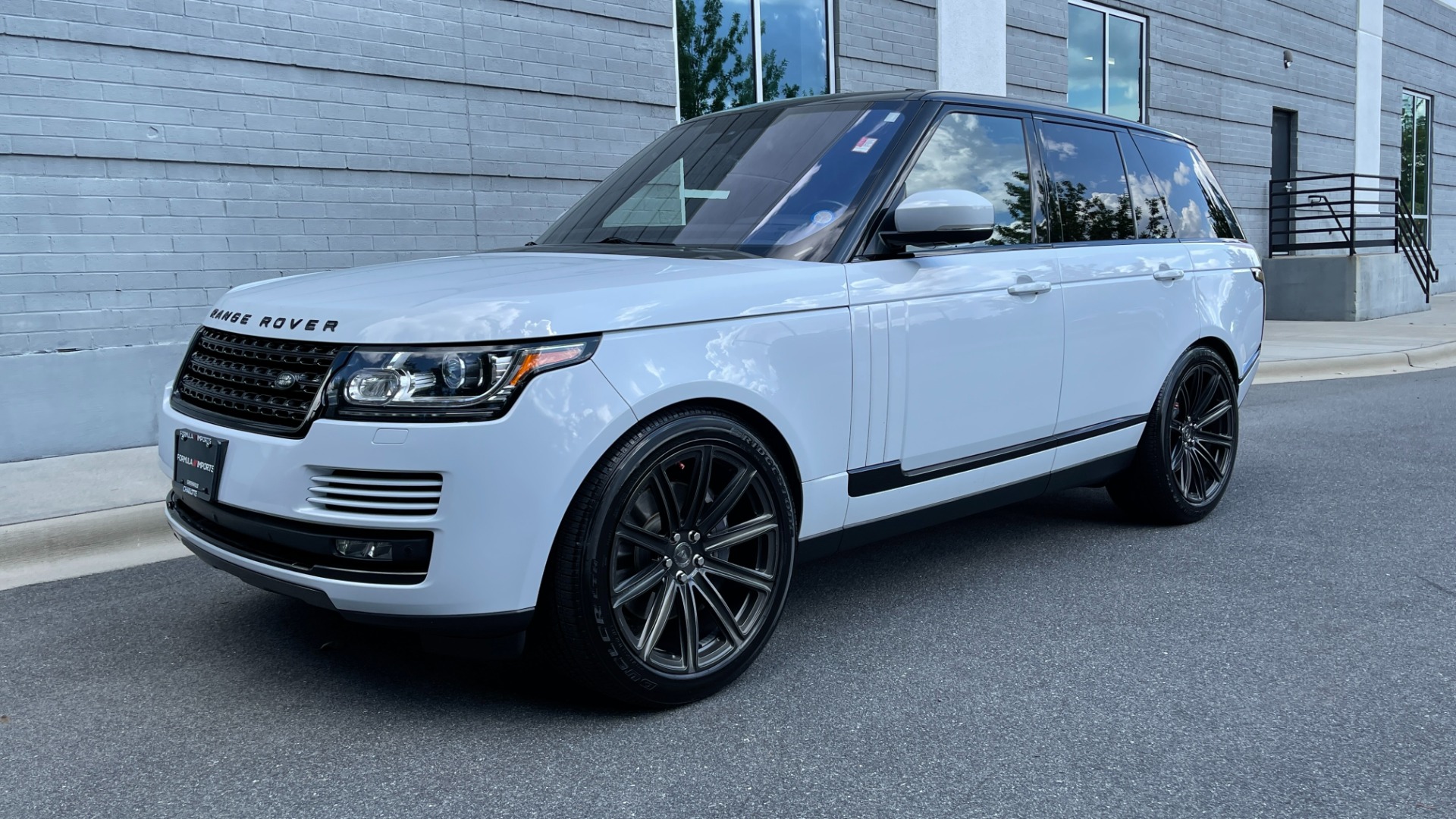 Used 2016 Land Rover Range Rover SUPERCHARGED / VOSSEN WHEELS / ADAPTIVE CRUISE / MERIDIAN SOUND / VISION AS for sale $49,995 at Formula Imports in Charlotte NC 28227 6