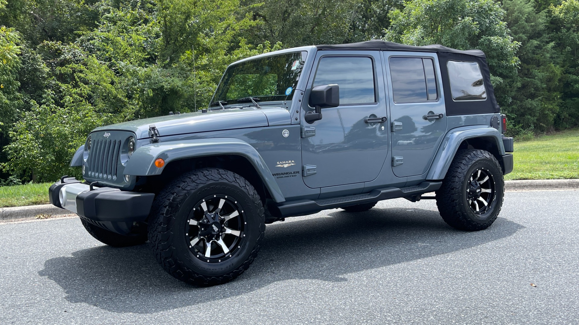 Used 2015 Jeep Wrangler Unlimited SAHARA / UPGRADED WHEELS / SOFT TOP / LED HEADLIGHTS / MAX TOW PACKAGE for sale Sold at Formula Imports in Charlotte NC 28227 5