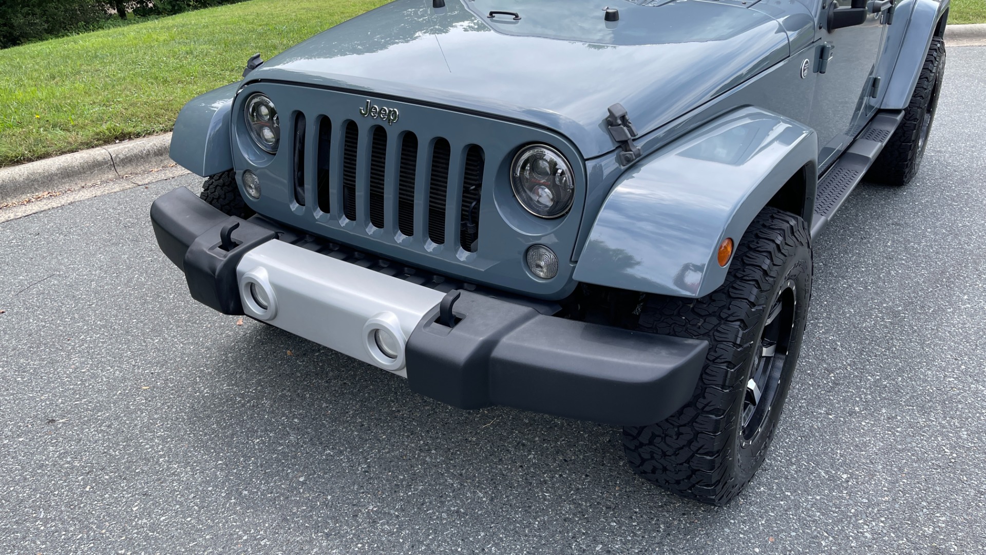 Used 2015 Jeep Wrangler Unlimited SAHARA / UPGRADED WHEELS / SOFT TOP / LED HEADLIGHTS / MAX TOW PACKAGE for sale Sold at Formula Imports in Charlotte NC 28227 55