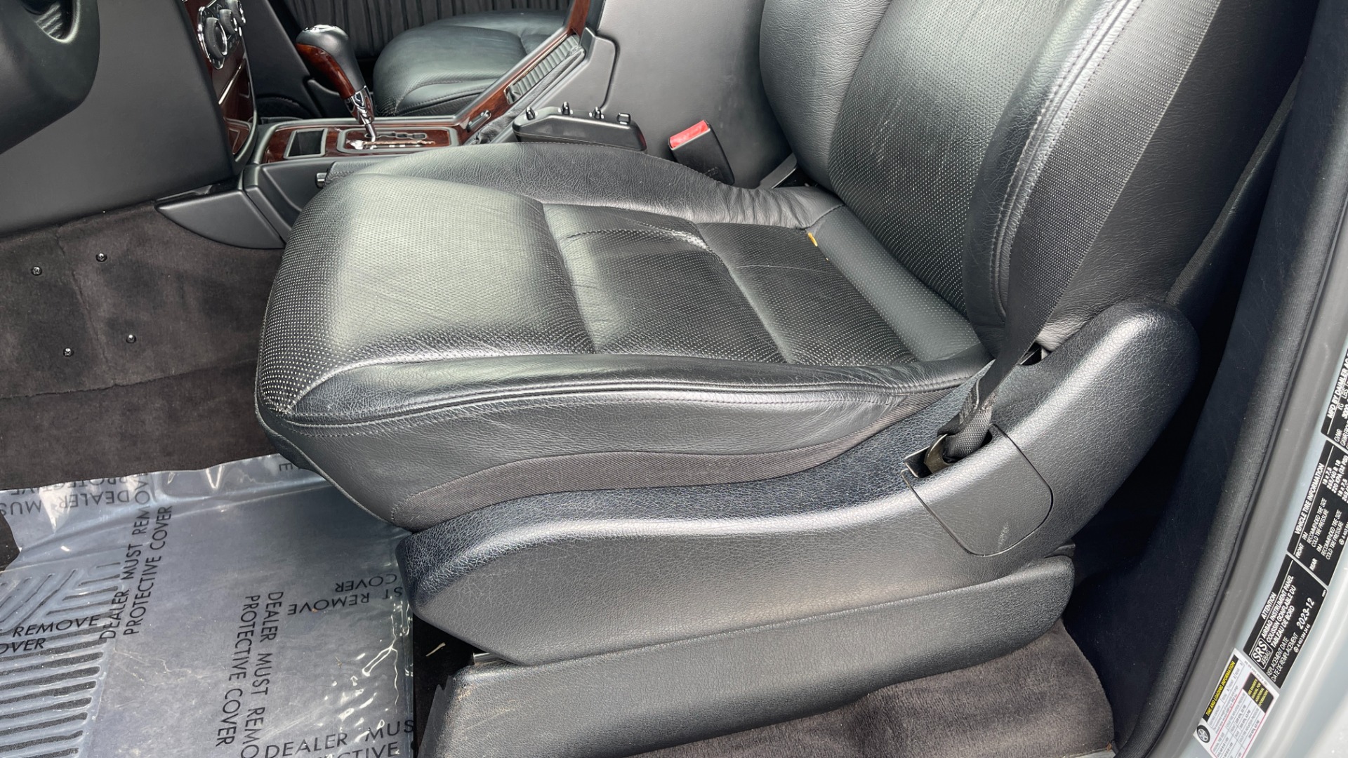 Used 2009 Mercedes-Benz G-Class 5.5L / G550 / NAV / REARVIEW / COOLED SEATS / HEATED SEATS / SUNROOF for sale $52,995 at Formula Imports in Charlotte NC 28227 15