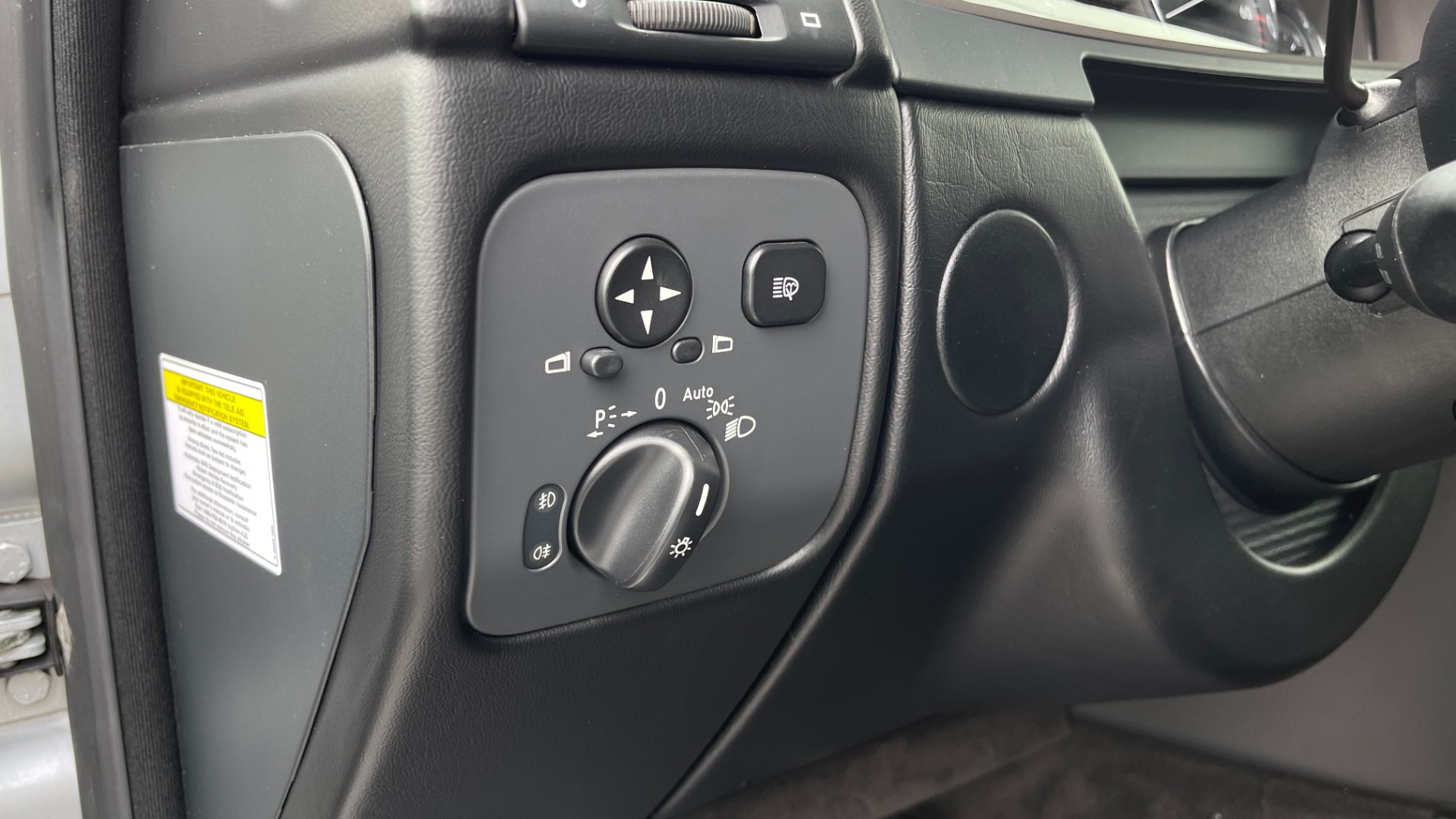 Used 2009 Mercedes-Benz G-Class 5.5L / G550 / NAV / REARVIEW / COOLED SEATS / HEATED SEATS / SUNROOF for sale $52,995 at Formula Imports in Charlotte NC 28227 30