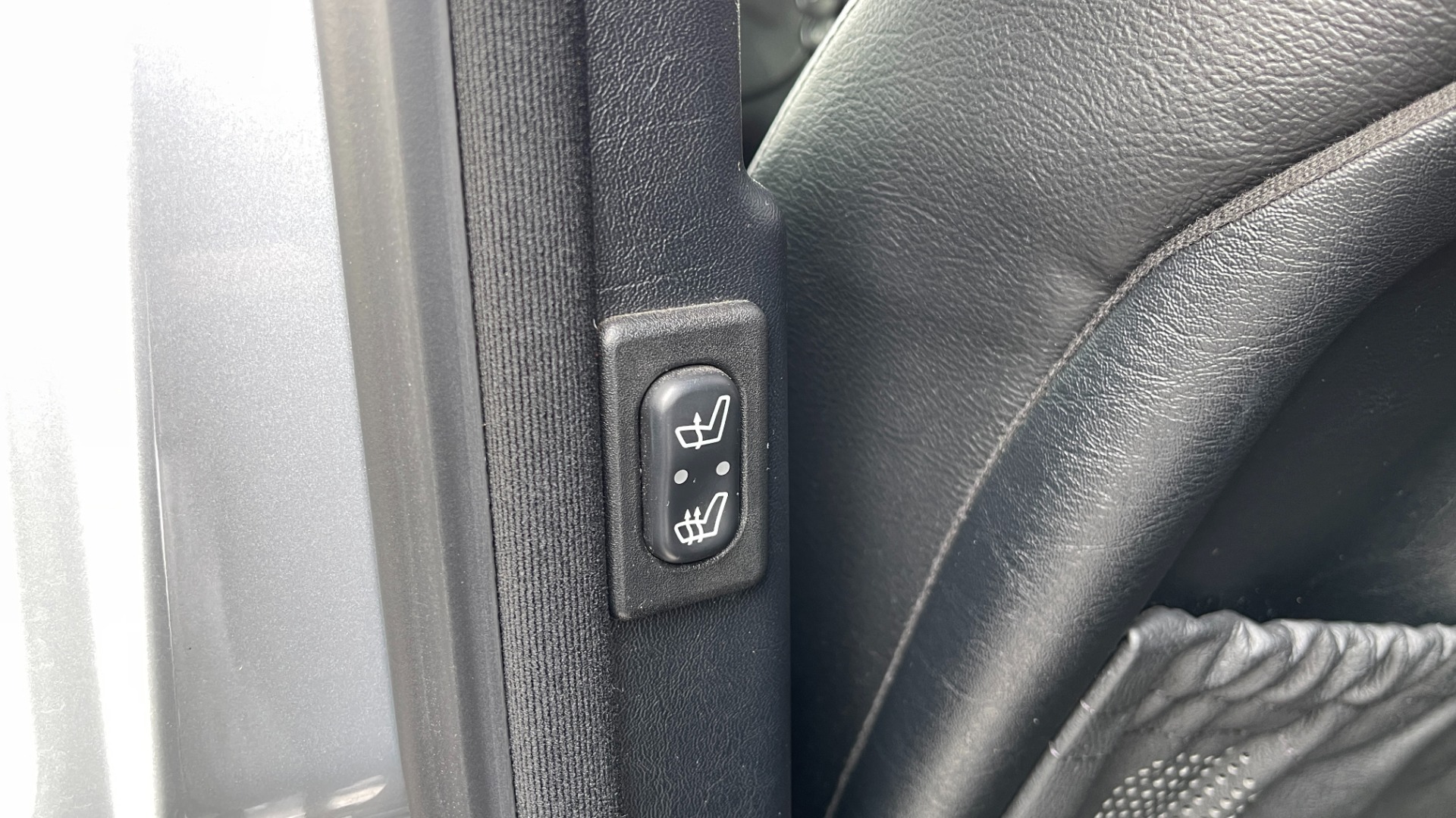 Used 2009 Mercedes-Benz G-Class 5.5L / G550 / NAV / REARVIEW / COOLED SEATS / HEATED SEATS / SUNROOF for sale $52,995 at Formula Imports in Charlotte NC 28227 38