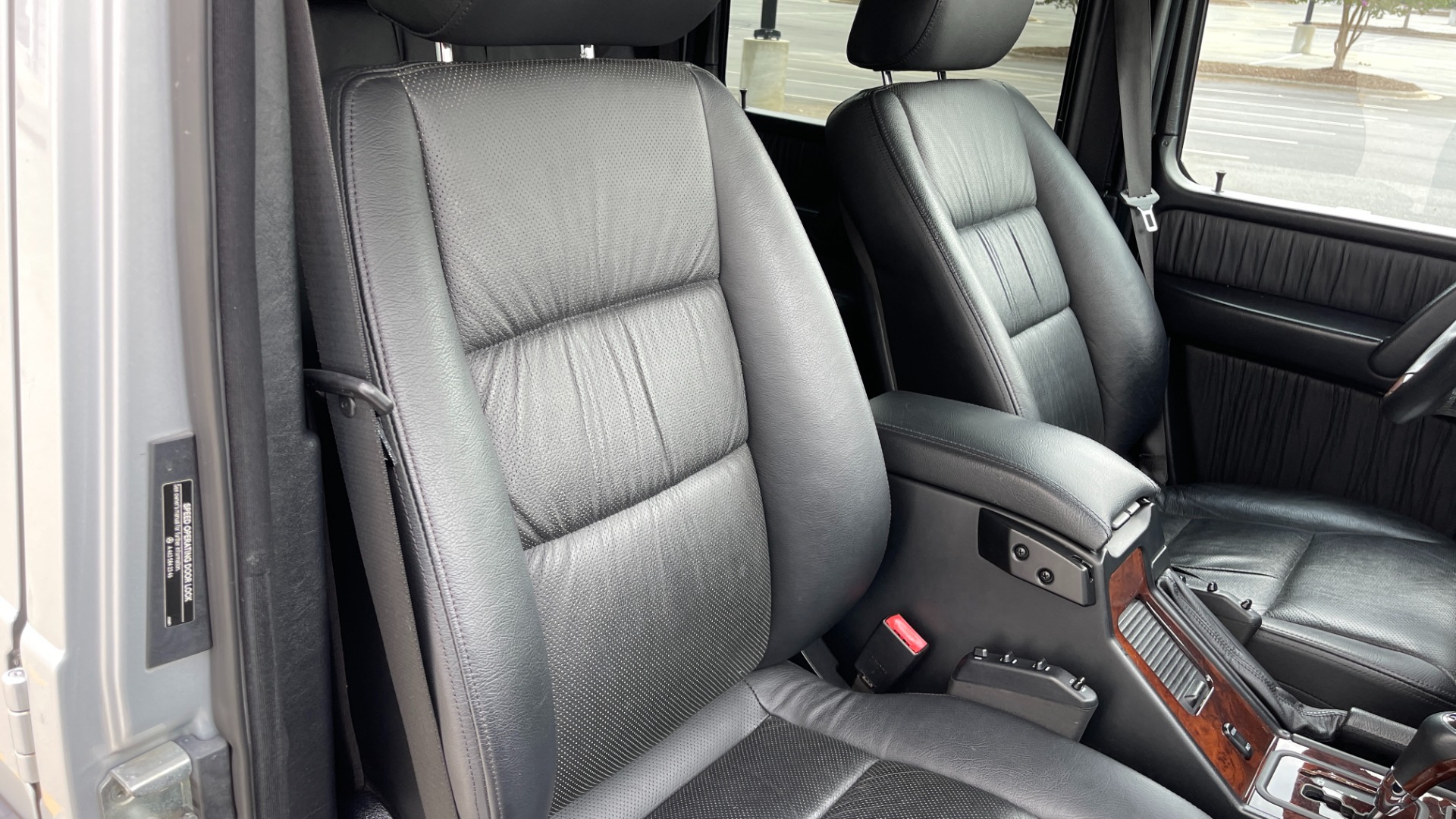 Used 2009 Mercedes-Benz G-Class 5.5L / G550 / NAV / REARVIEW / COOLED SEATS / HEATED SEATS / SUNROOF for sale $52,995 at Formula Imports in Charlotte NC 28227 43