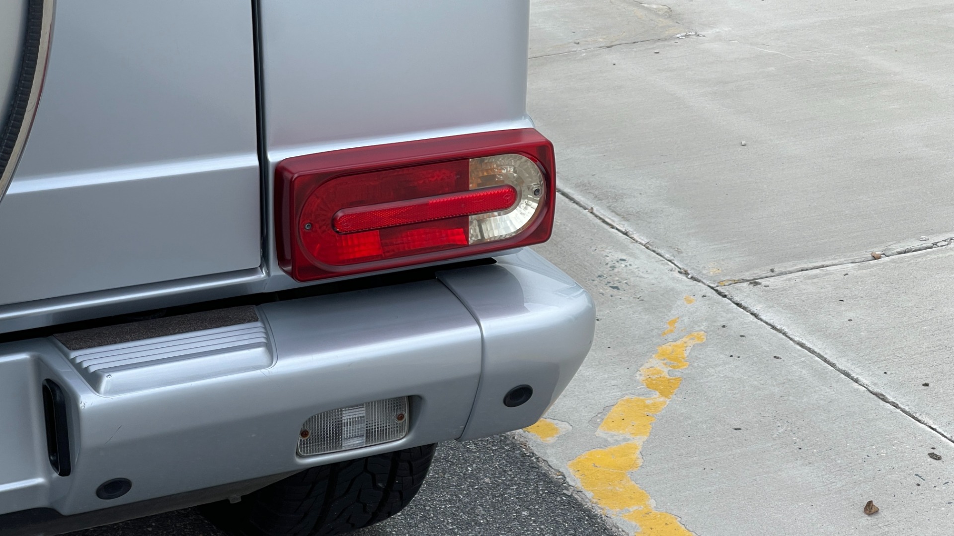 Used 2009 Mercedes-Benz G-Class 5.5L / G550 / NAV / REARVIEW / COOLED SEATS / HEATED SEATS / SUNROOF for sale $52,995 at Formula Imports in Charlotte NC 28227 51