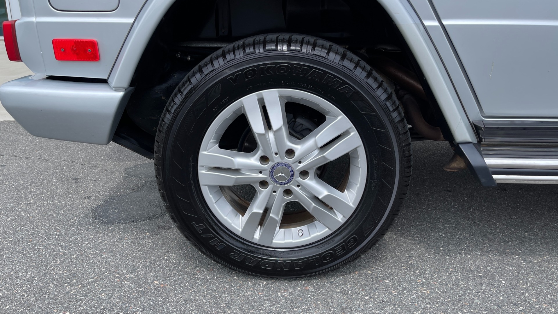 Used 2009 Mercedes-Benz G-Class 5.5L / G550 / NAV / REARVIEW / COOLED SEATS / HEATED SEATS / SUNROOF for sale $52,995 at Formula Imports in Charlotte NC 28227 55