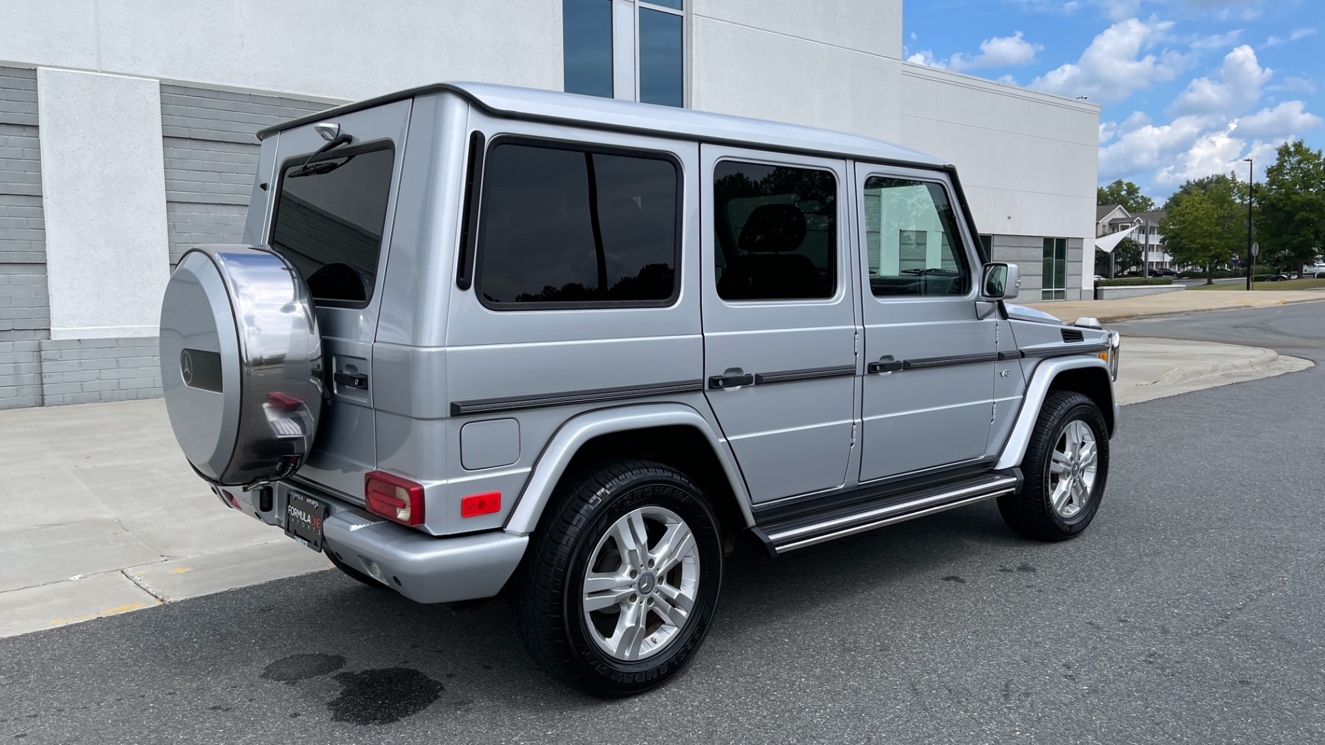 Used 2009 Mercedes-Benz G-Class 5.5L / G550 / NAV / REARVIEW / COOLED SEATS / HEATED SEATS / SUNROOF for sale $52,995 at Formula Imports in Charlotte NC 28227 9