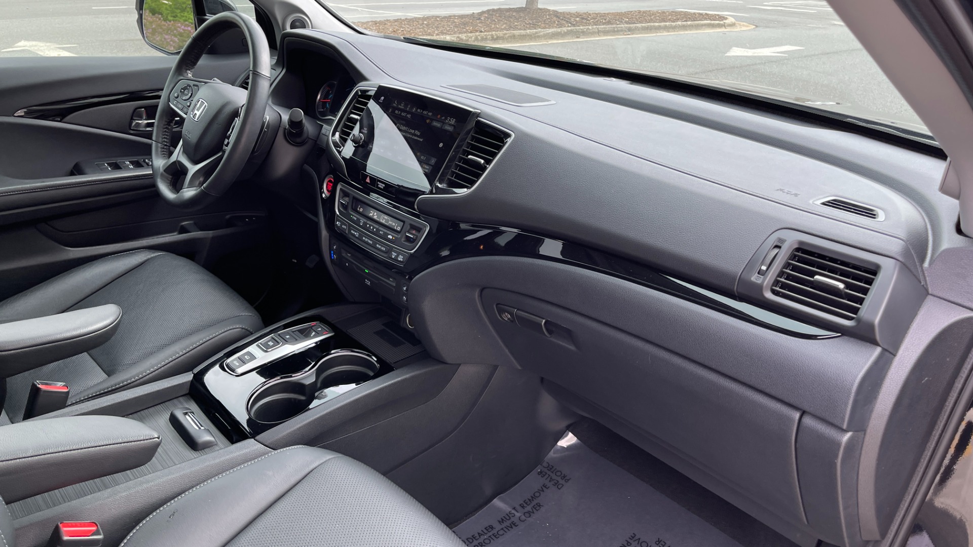 Used 2021 Honda Pilot ELITE / DVD SYSTEM / 3RD ROW / CAPTAINS CHAIRS / LEATHER for sale $42,995 at Formula Imports in Charlotte NC 28227 12