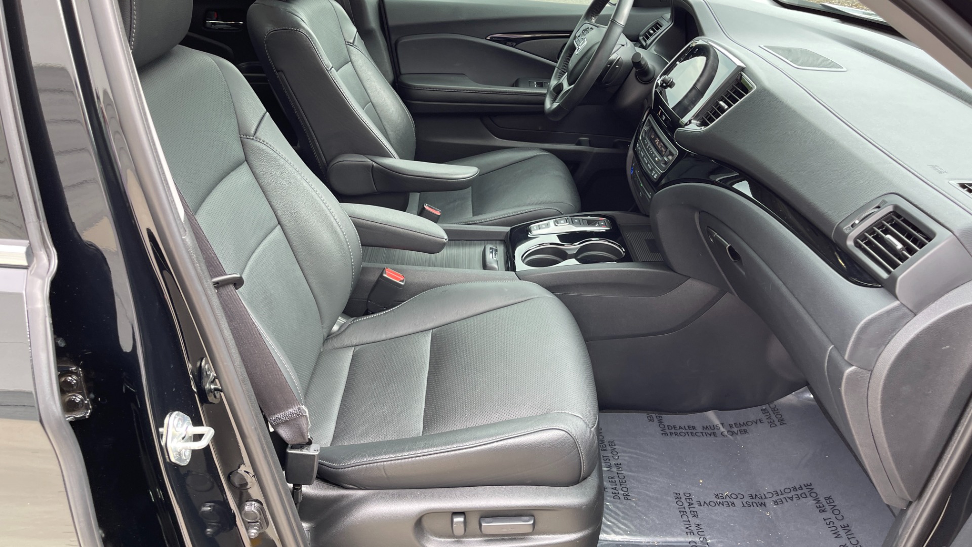 Used 2021 Honda Pilot ELITE / DVD SYSTEM / 3RD ROW / CAPTAINS CHAIRS / LEATHER for sale Sold at Formula Imports in Charlotte NC 28227 13