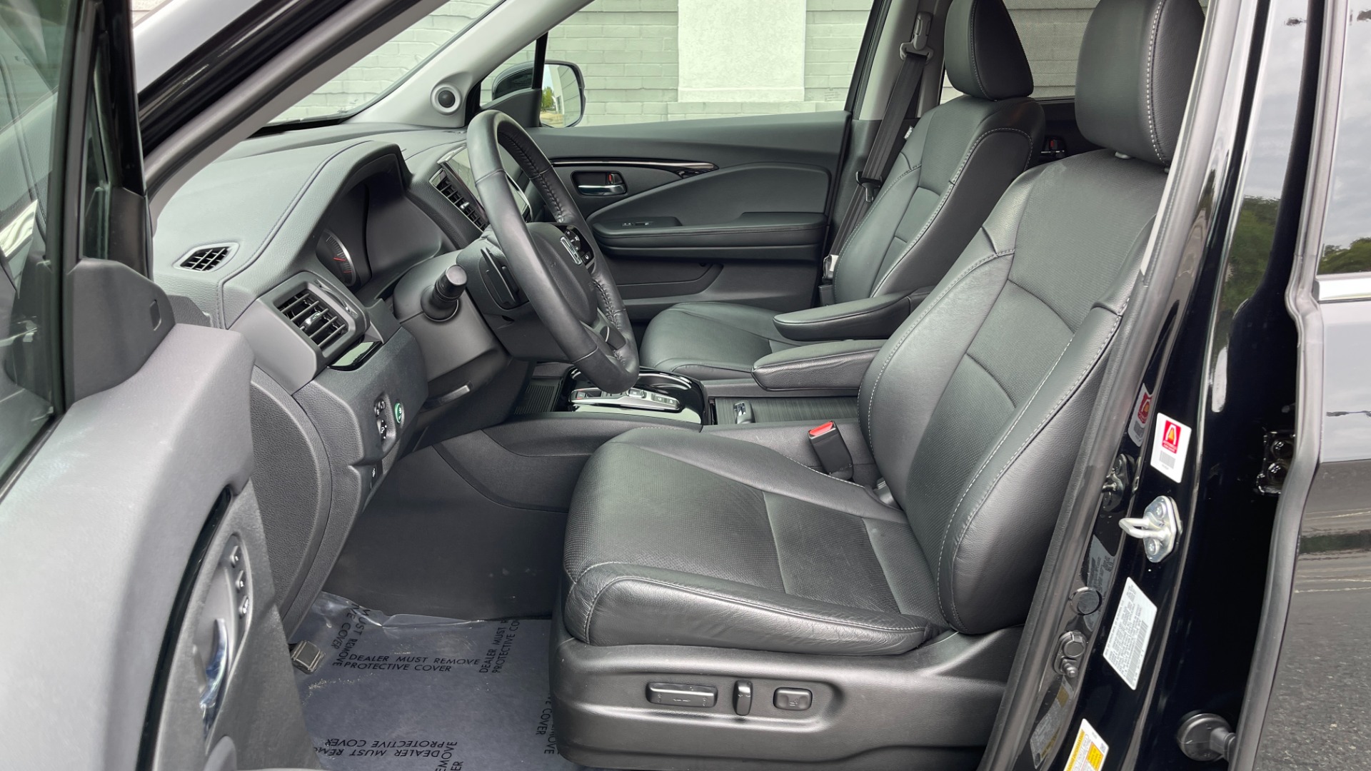 Used 2021 Honda Pilot ELITE / DVD SYSTEM / 3RD ROW / CAPTAINS CHAIRS / LEATHER for sale Sold at Formula Imports in Charlotte NC 28227 14