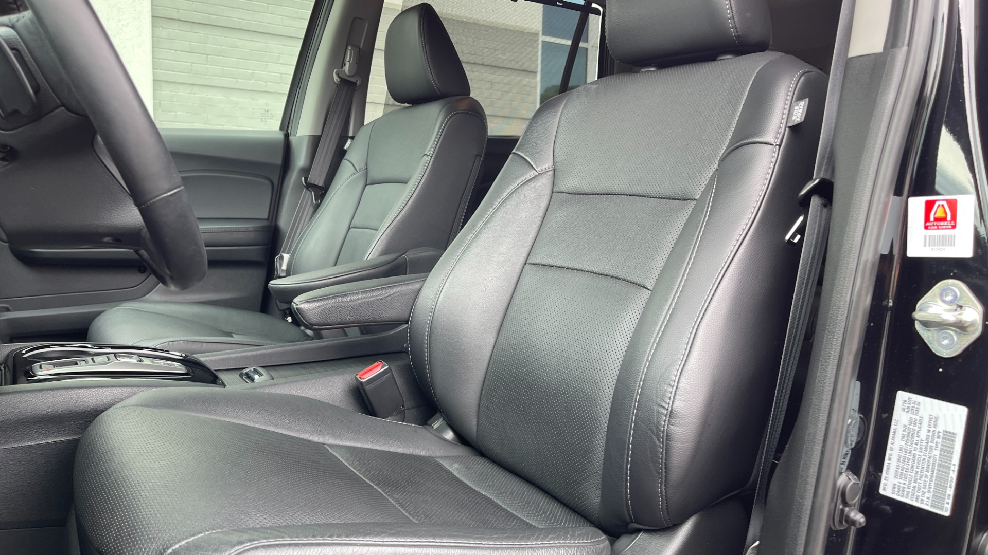 Used 2021 Honda Pilot ELITE / DVD SYSTEM / 3RD ROW / CAPTAINS CHAIRS / LEATHER for sale Sold at Formula Imports in Charlotte NC 28227 18