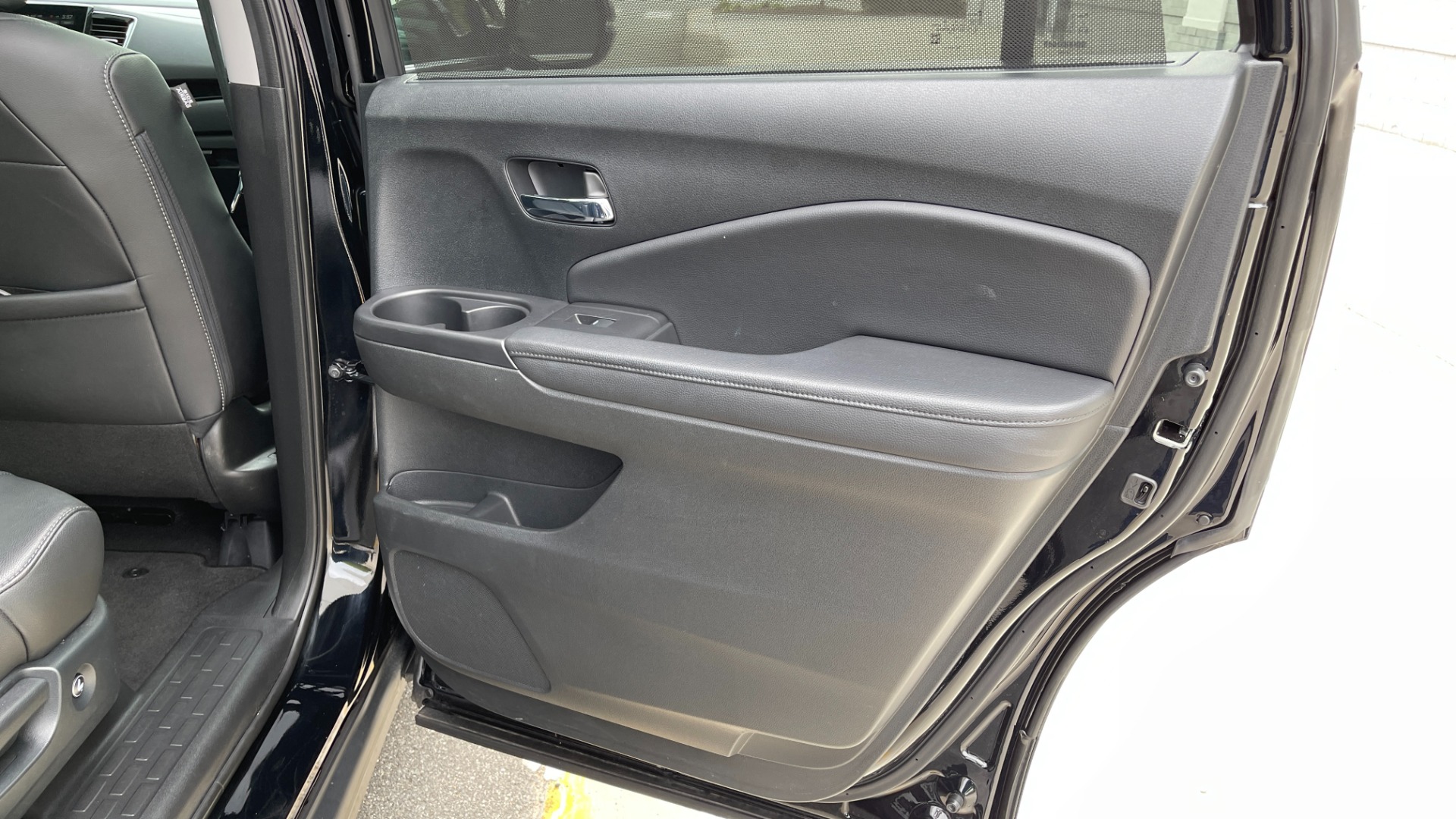 Used 2021 Honda Pilot ELITE / DVD SYSTEM / 3RD ROW / CAPTAINS CHAIRS / LEATHER for sale $42,995 at Formula Imports in Charlotte NC 28227 23