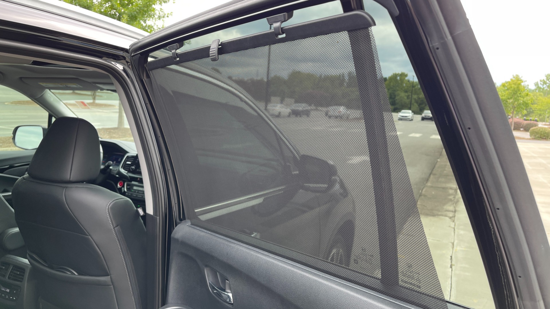 Used 2021 Honda Pilot ELITE / DVD SYSTEM / 3RD ROW / CAPTAINS CHAIRS / LEATHER for sale $42,995 at Formula Imports in Charlotte NC 28227 24