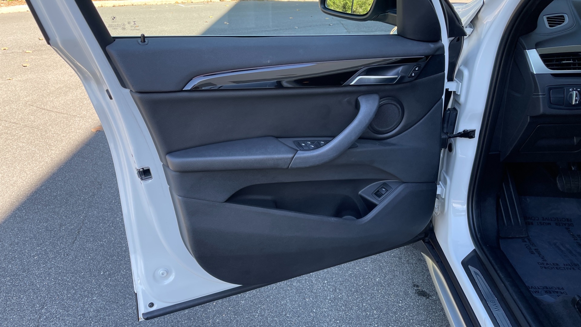 Used 2020 BMW X1 sDrive28i / NAVIGATION / BACKUP CAMERA / HEATED STEERING WHEEL for sale Sold at Formula Imports in Charlotte NC 28227 32