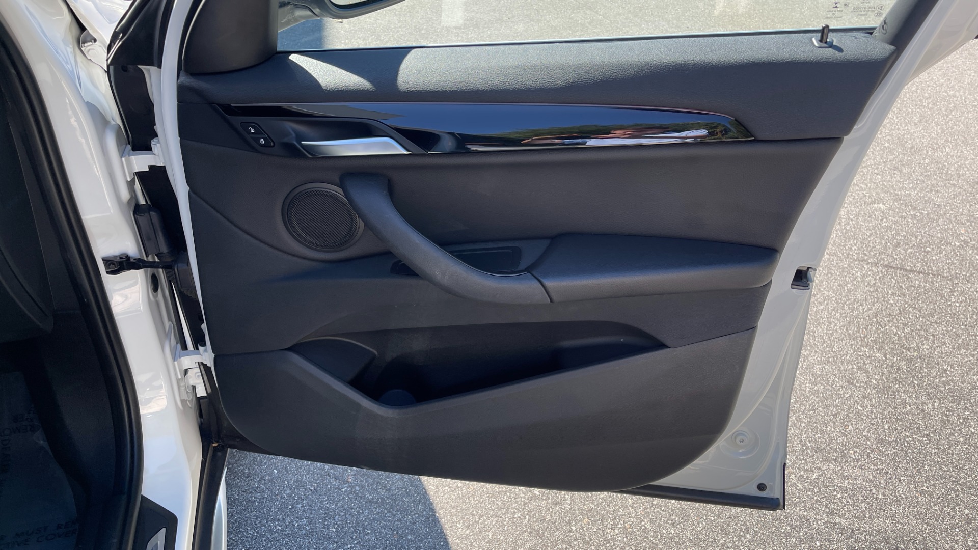 Used 2020 BMW X1 sDrive28i / NAVIGATION / BACKUP CAMERA / HEATED STEERING WHEEL for sale Sold at Formula Imports in Charlotte NC 28227 39