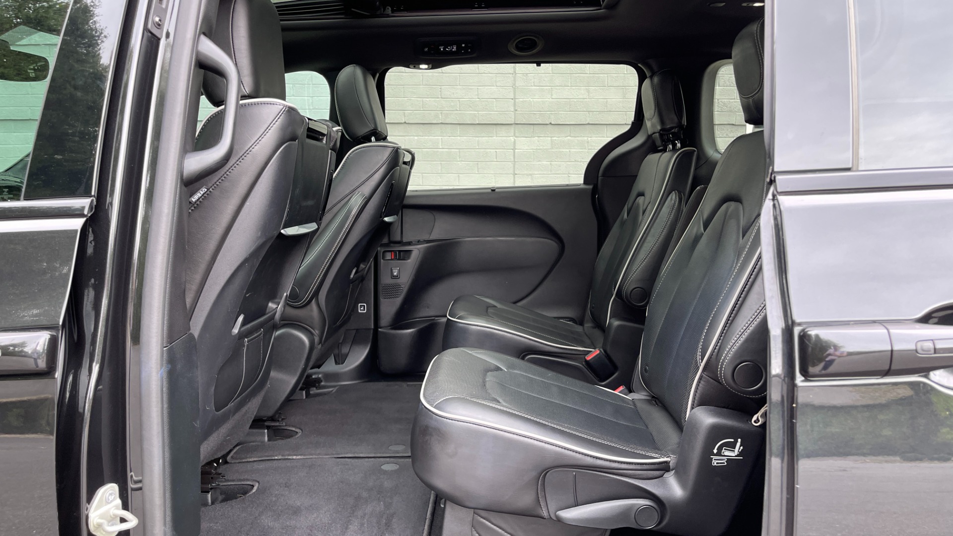 Used 2019 Chrysler Pacifica LIMITED / DVD PLAYER / S APPEARANCE