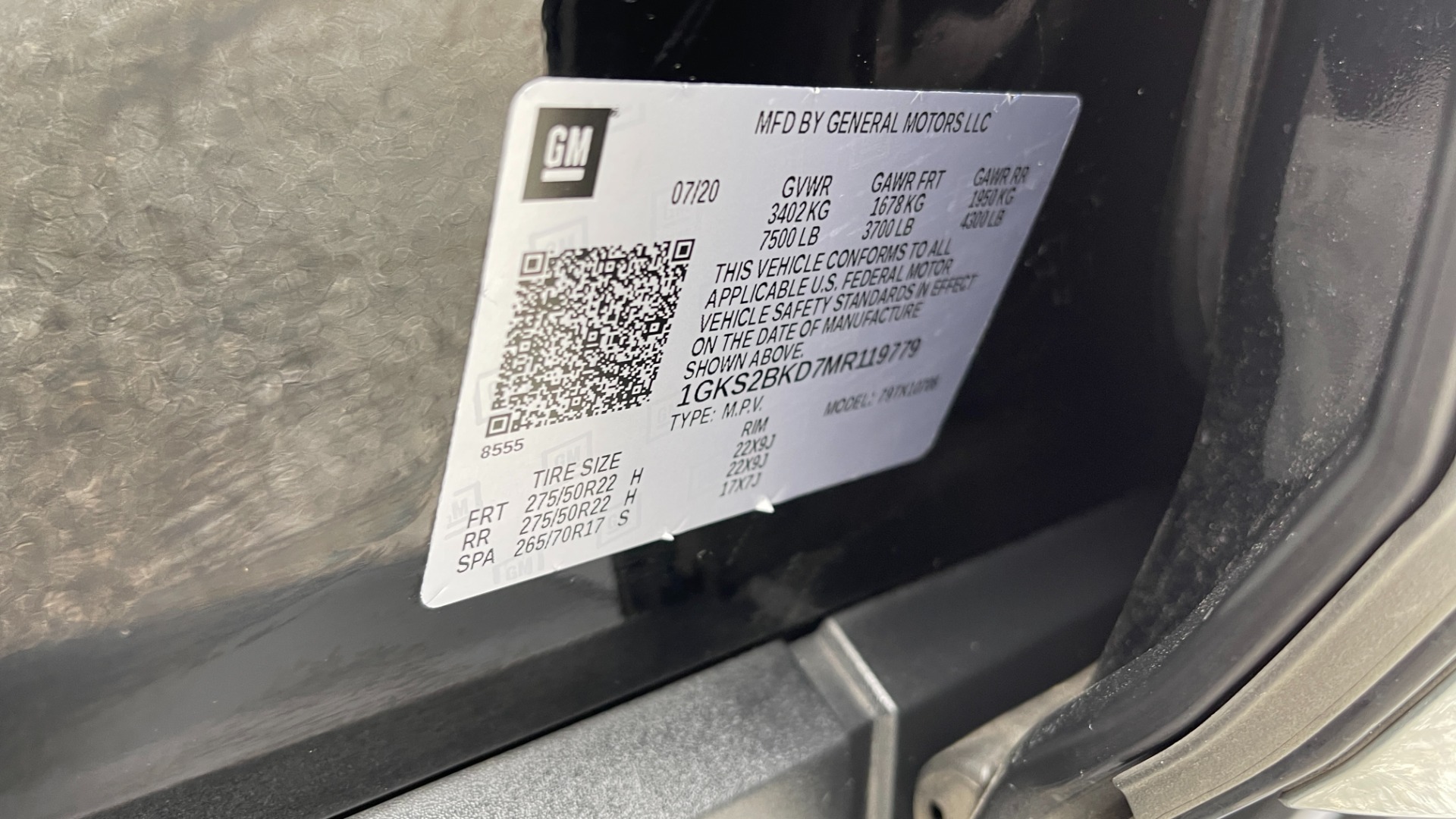 Used 2021 GMC Yukon SLT / REAR ENTERTAINMENT / 22IN WHEELS / LUXURY PLUS PACKAGE / 4WD for sale Sold at Formula Imports in Charlotte NC 28227 28