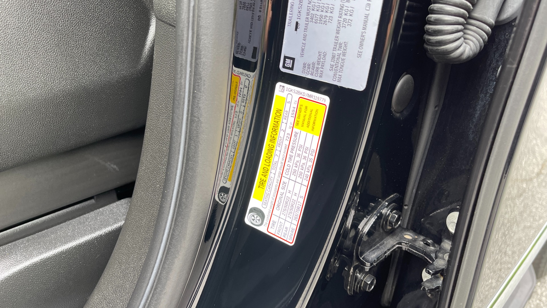 Used 2021 GMC Yukon SLT / REAR ENTERTAINMENT / 22IN WHEELS / LUXURY PLUS PACKAGE / 4WD for sale Sold at Formula Imports in Charlotte NC 28227 29