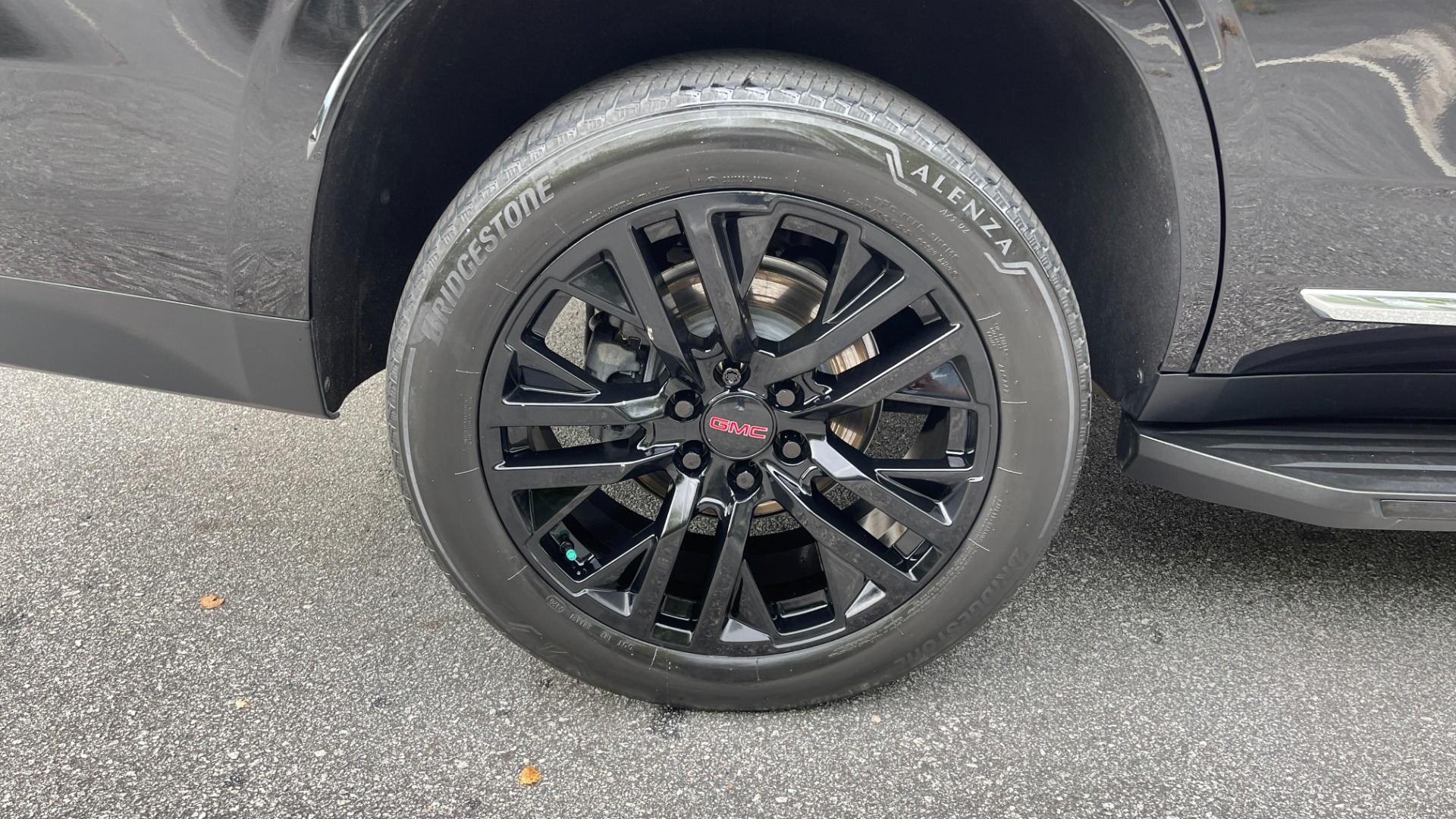 Used 2021 GMC Yukon SLT / REAR ENTERTAINMENT / 22IN WHEELS / LUXURY PLUS PACKAGE / 4WD for sale Sold at Formula Imports in Charlotte NC 28227 54
