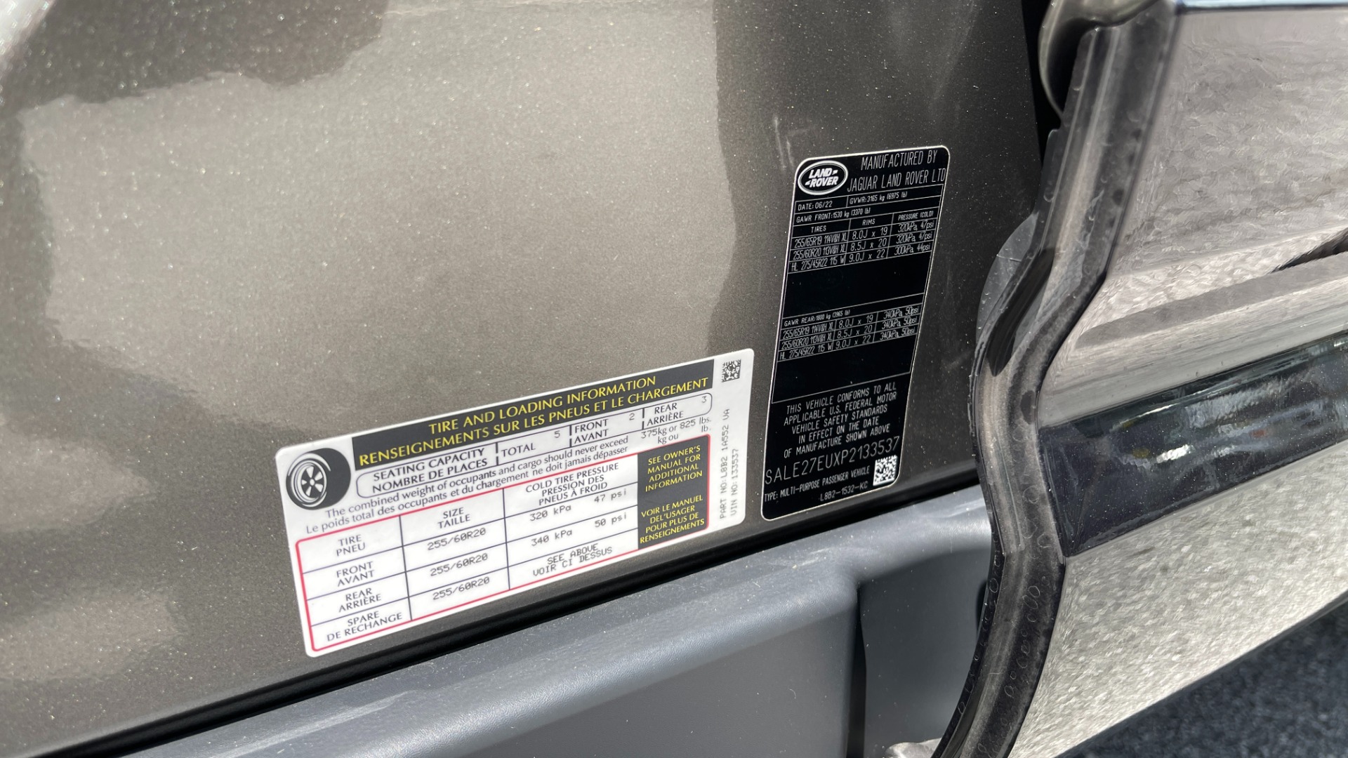 Used 2023 Land Rover Defender X-Dynamic SE / AIR SUSPENSION / COLD CLIMATE PACK / PANORAMIC ROOF for sale $99,995 at Formula Imports in Charlotte NC 28227 13