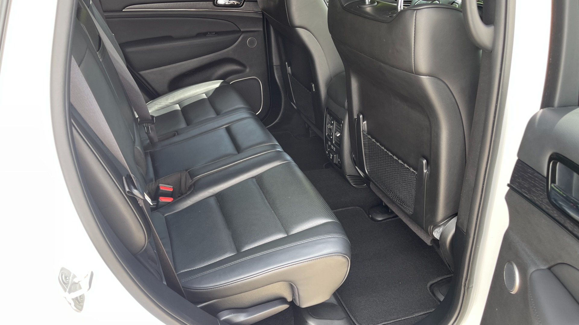 Used 2021 Jeep Grand Cherokee HIGH ALTITUDE / HEMI V8 / QUADRA II 4WD / AFE AIR INTAKE / 19 SPEAKER AUDIO for sale Sold at Formula Imports in Charlotte NC 28227 11