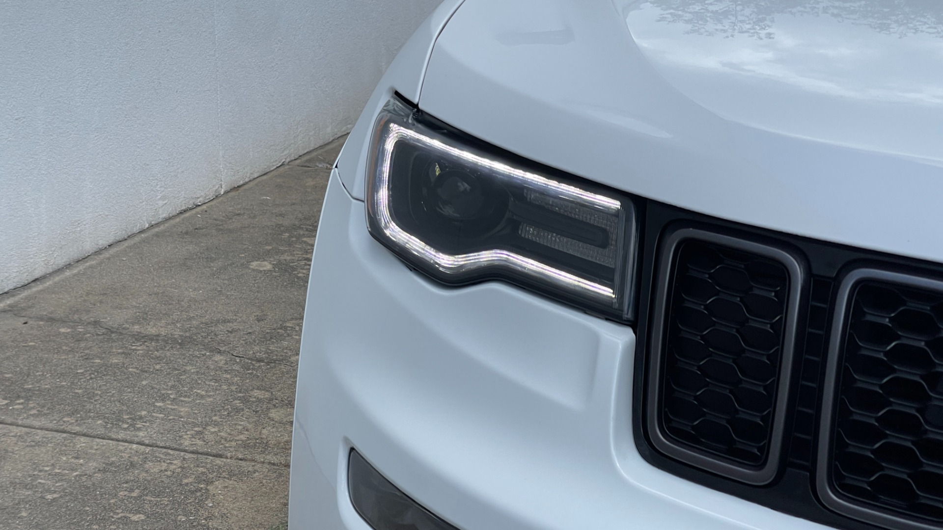 Used 2021 Jeep Grand Cherokee HIGH ALTITUDE / HEMI V8 / QUADRA II 4WD / AFE AIR INTAKE / 19 SPEAKER AUDIO for sale Sold at Formula Imports in Charlotte NC 28227 24