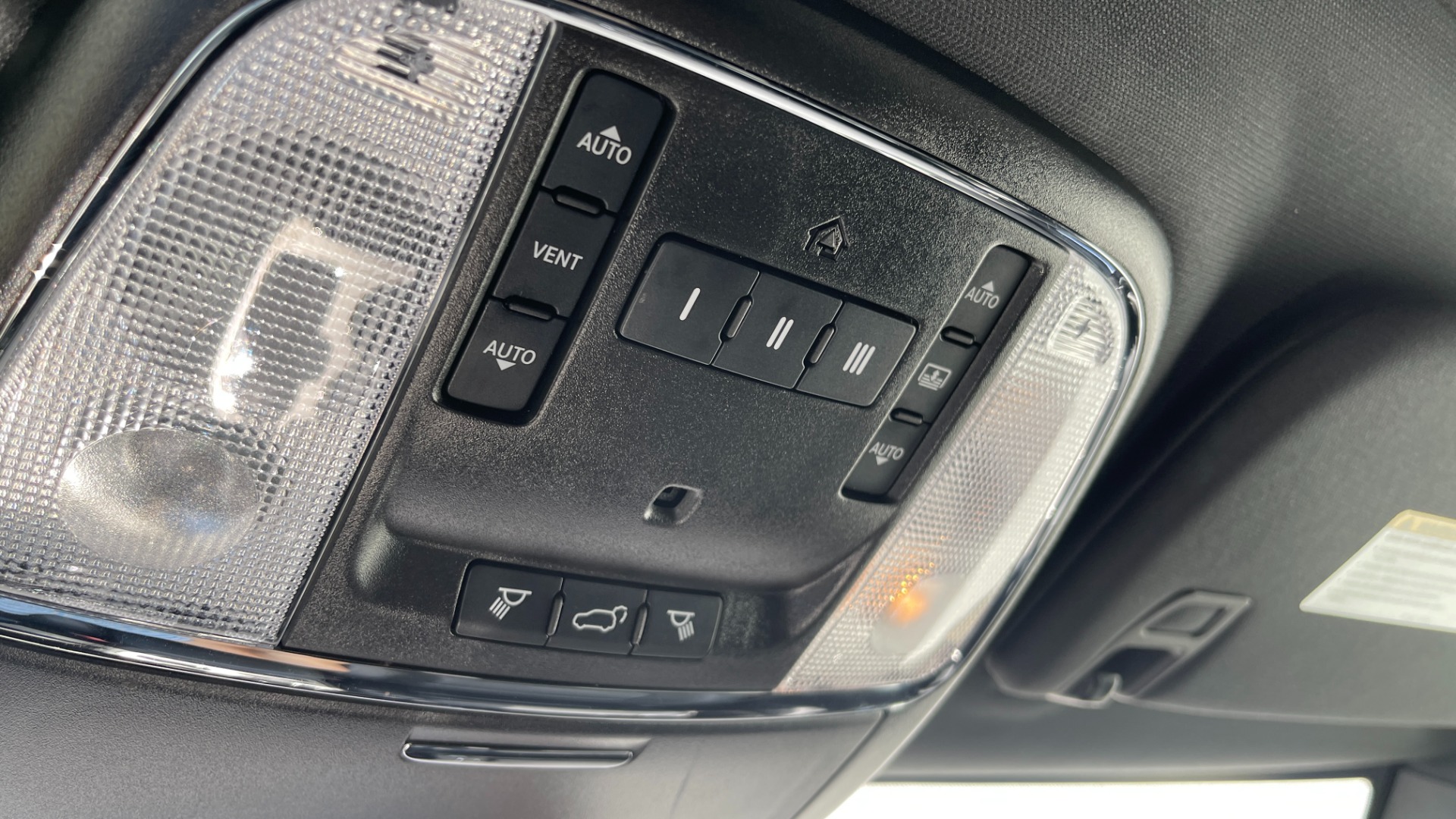 Used 2021 Jeep Grand Cherokee HIGH ALTITUDE / HEMI V8 / QUADRA II 4WD / AFE AIR INTAKE / 19 SPEAKER AUDIO for sale Sold at Formula Imports in Charlotte NC 28227 36