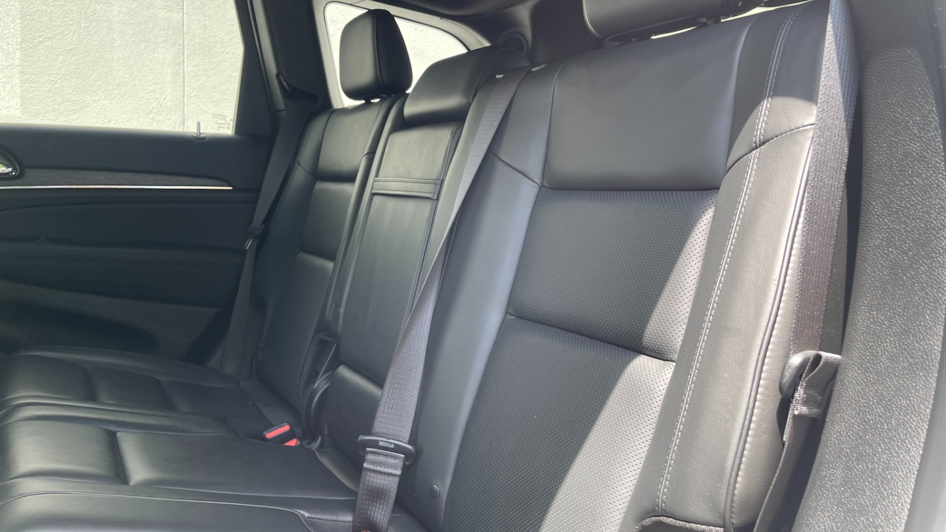 Used 2021 Jeep Grand Cherokee HIGH ALTITUDE / HEMI V8 / QUADRA II 4WD / AFE AIR INTAKE / 19 SPEAKER AUDIO for sale Sold at Formula Imports in Charlotte NC 28227 39