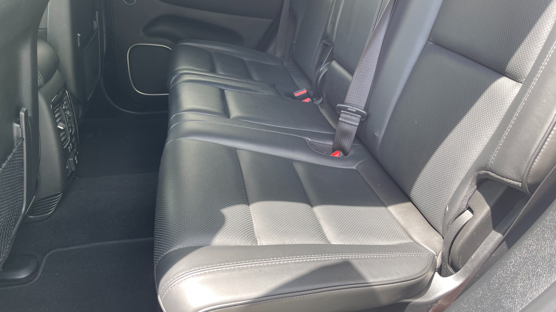 Used 2021 Jeep Grand Cherokee HIGH ALTITUDE / HEMI V8 / QUADRA II 4WD / AFE AIR INTAKE / 19 SPEAKER AUDIO for sale Sold at Formula Imports in Charlotte NC 28227 40